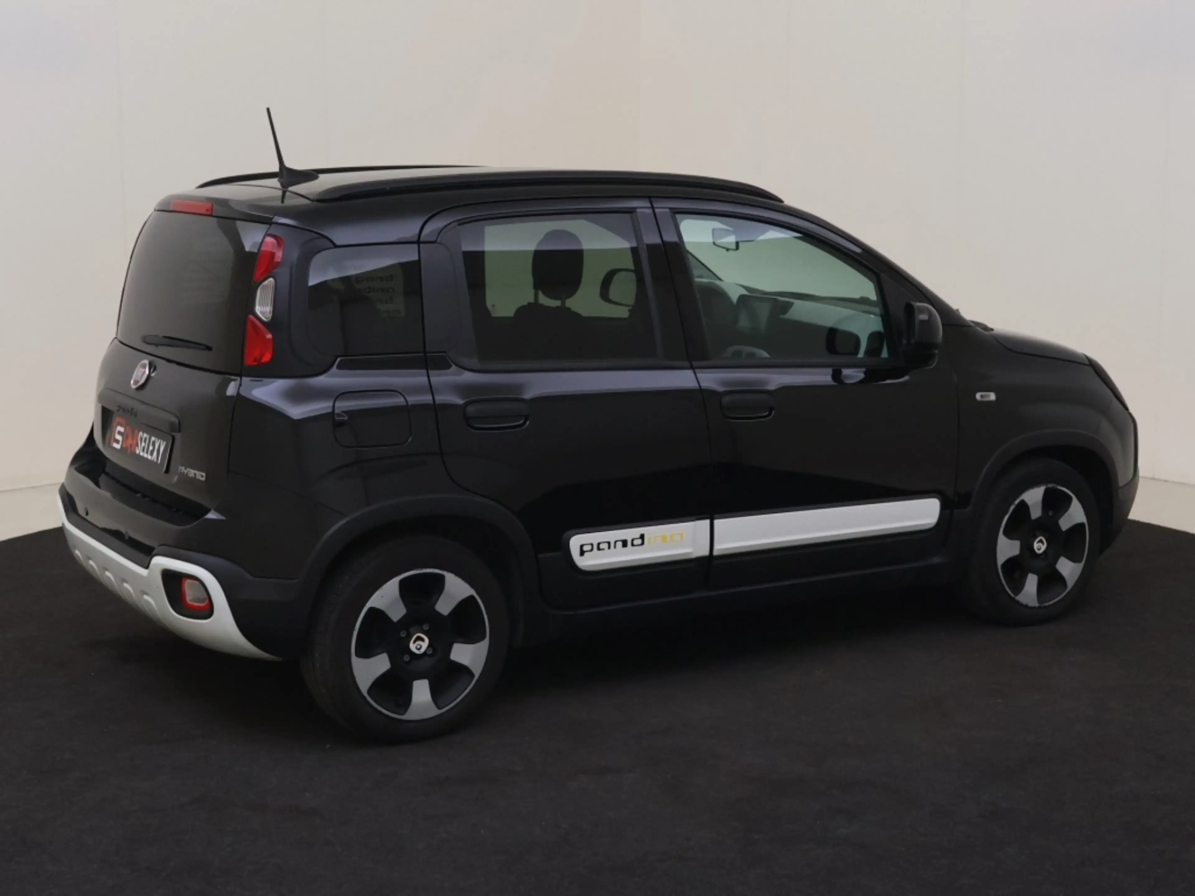 Fiat Panda 1.0 Hybrid Cross — photo 10