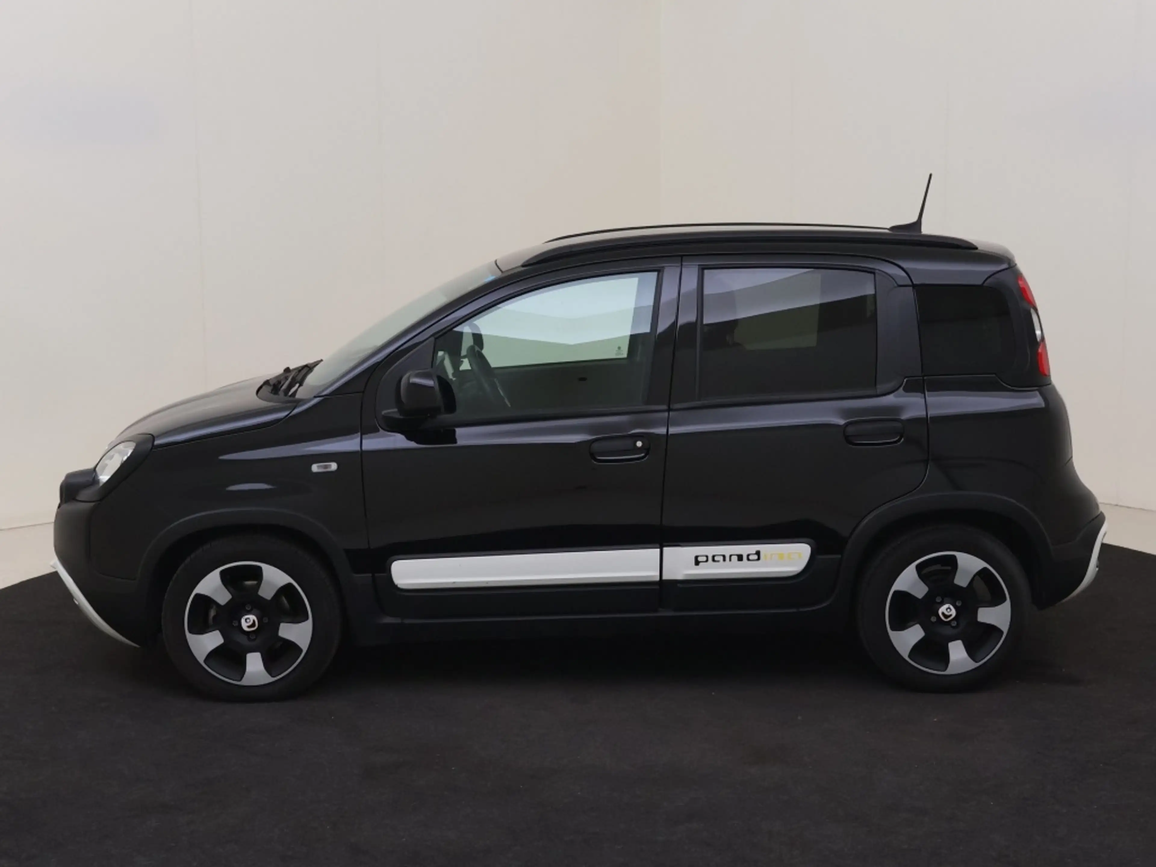 Fiat Panda 1.0 Hybrid Cross — photo 7