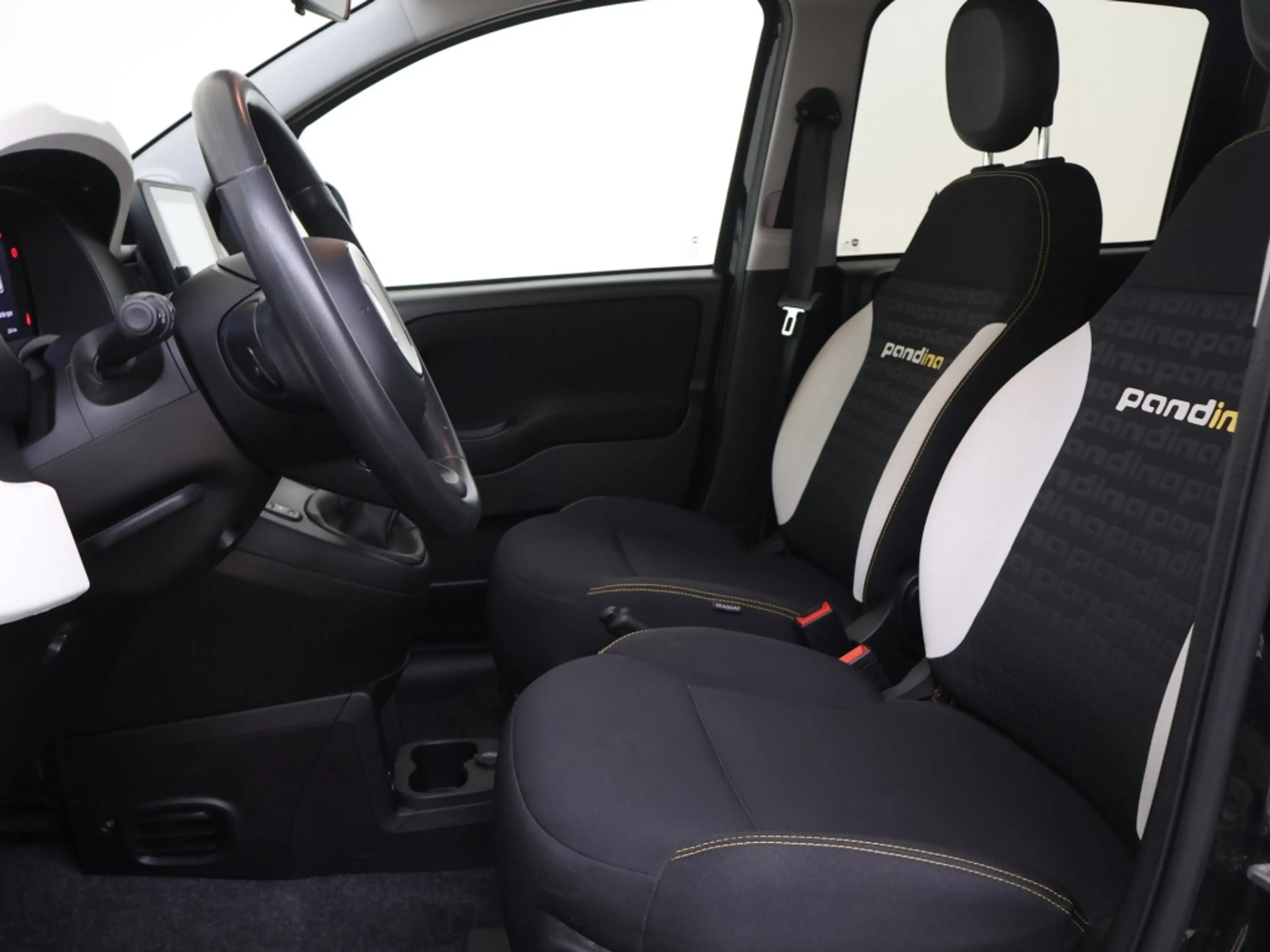 Fiat Panda 1.0 Hybrid Cross — photo 4