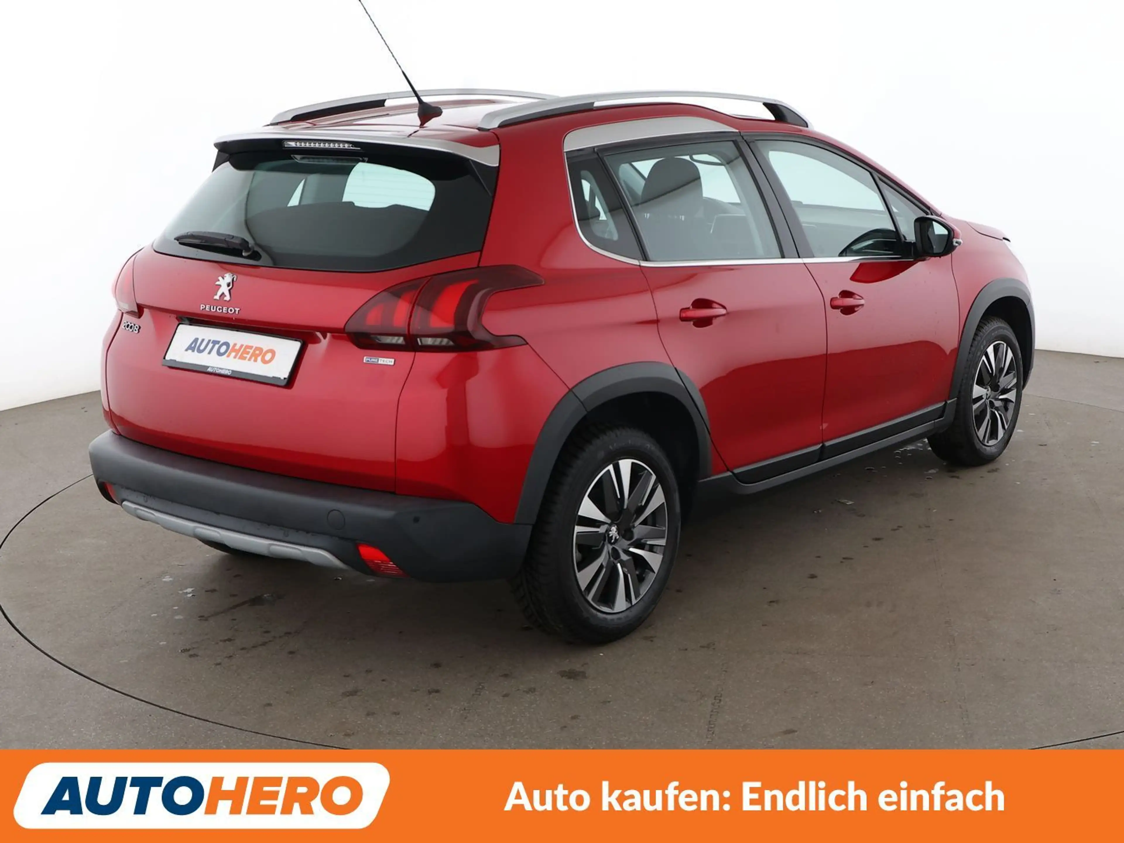 Peugeot 2008 1.2 PureTech Allure *NAVI*TEMPO*CAM*PDC*SHZ* — photo 6