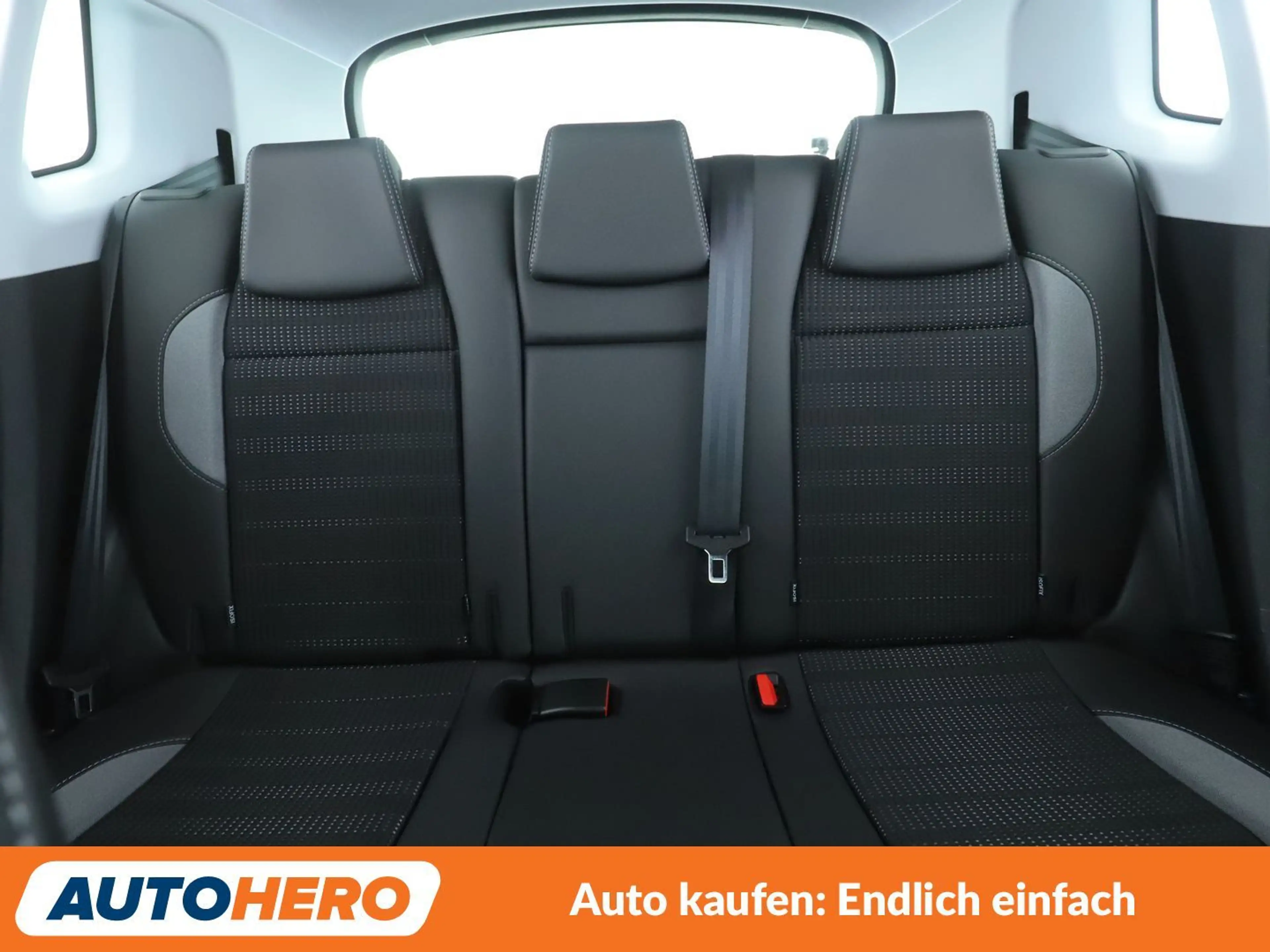 Peugeot 2008 1.2 PureTech Allure *NAVI*TEMPO*CAM*PDC*SHZ* — photo 15