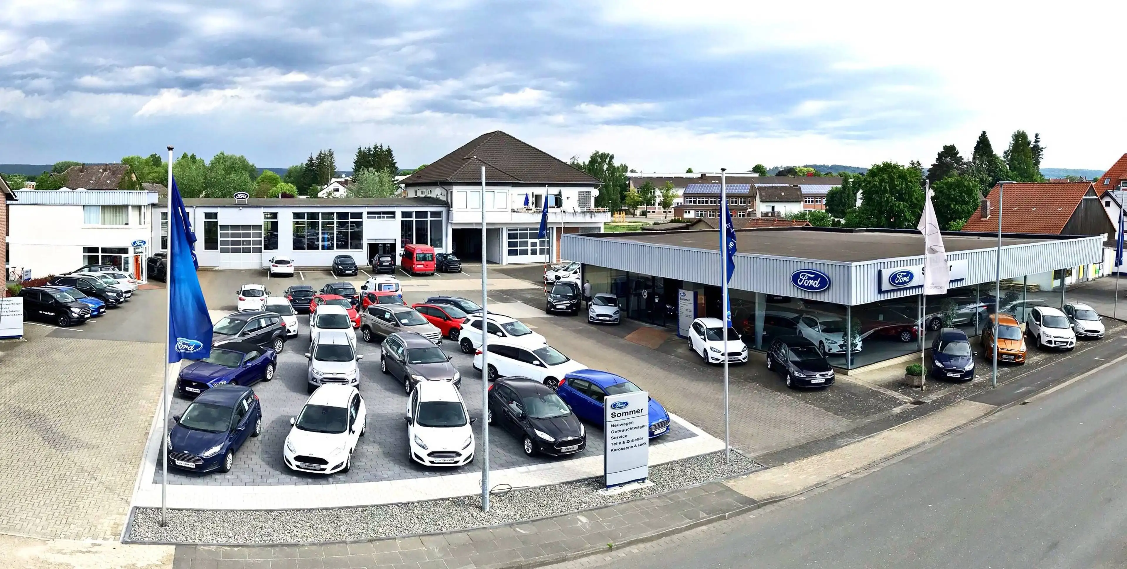 Forthing U-Tour 4, Automatik, 360° Kamera, Panoramadach — photo 13