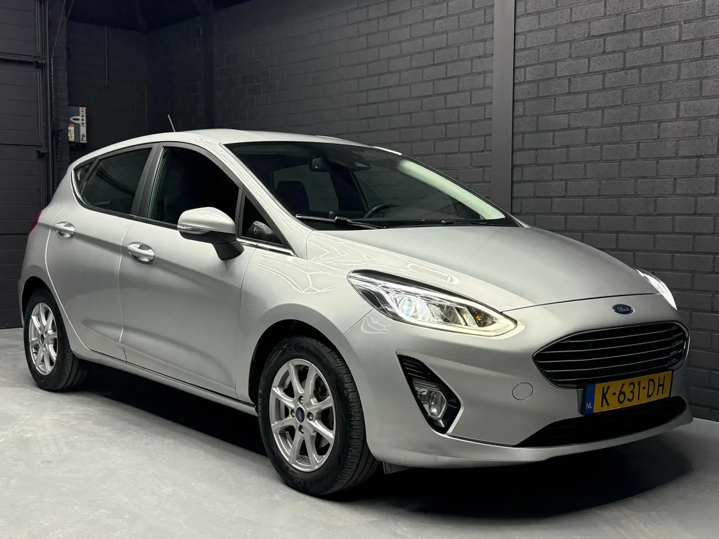 Ford Fiesta 1.0 EcoBoost Titanium 1STE EIEGN | NAVI | PDC | CA Grau - 1