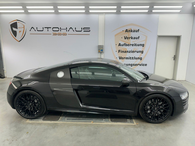 Audi R8 Coupe 5.2 FSI plus quattro V10 CARBON NAVI — photo 5