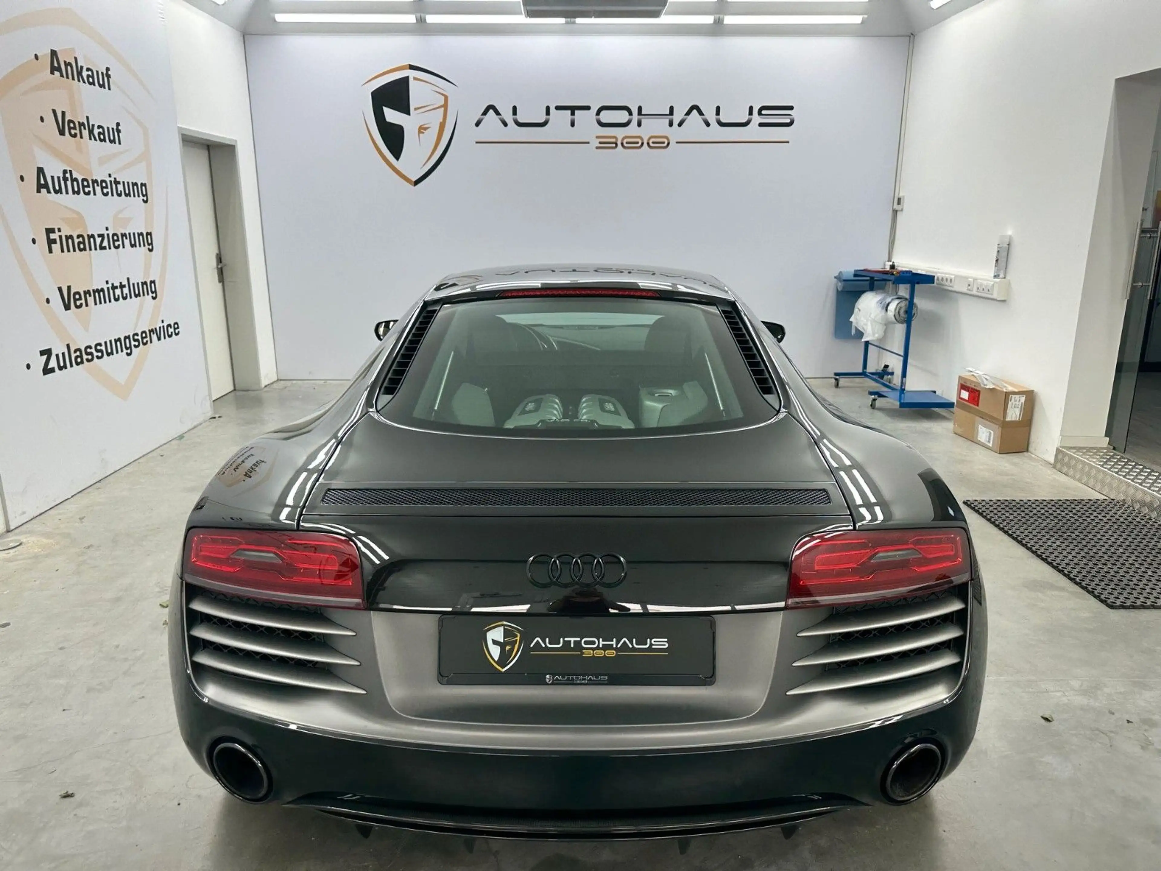 Audi R8 Coupe 5.2 FSI plus quattro V10 CARBON NAVI — photo 7