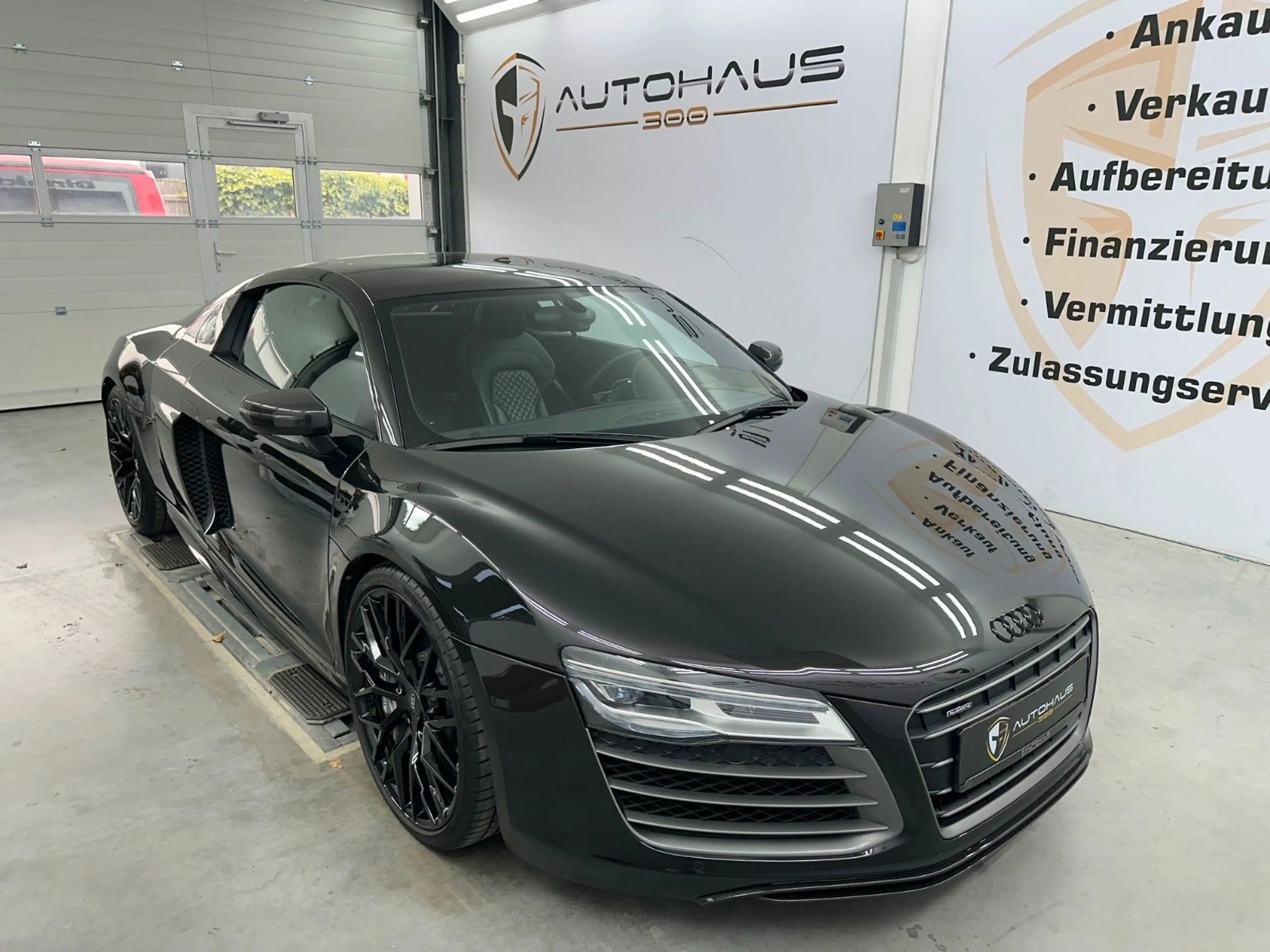 Audi R8 Coupe 5.2 FSI plus quattro V10 CARBON NAVI — photo 3
