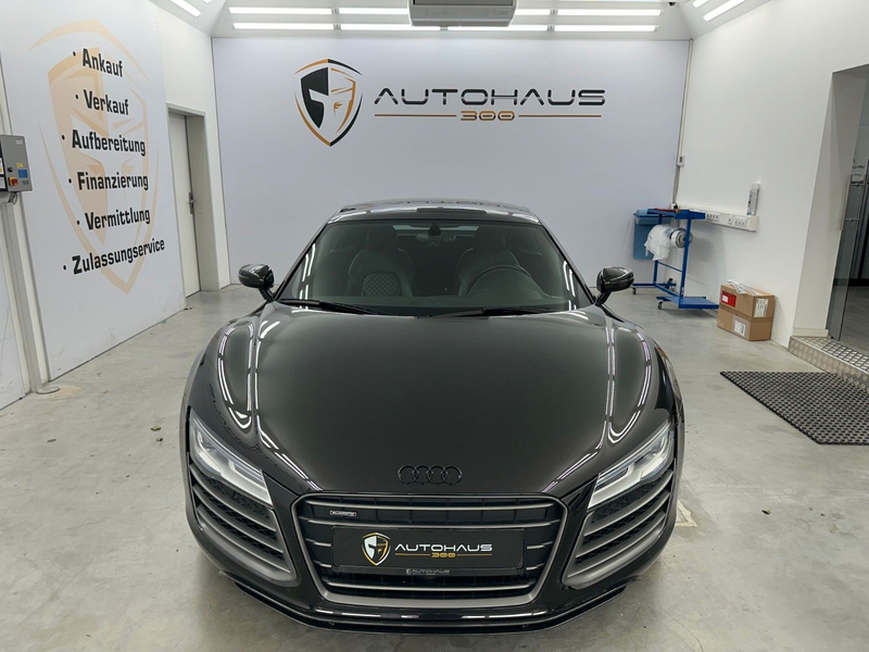Audi R8 Coupe 5.2 FSI plus quattro V10 CARBON NAVI — photo 2