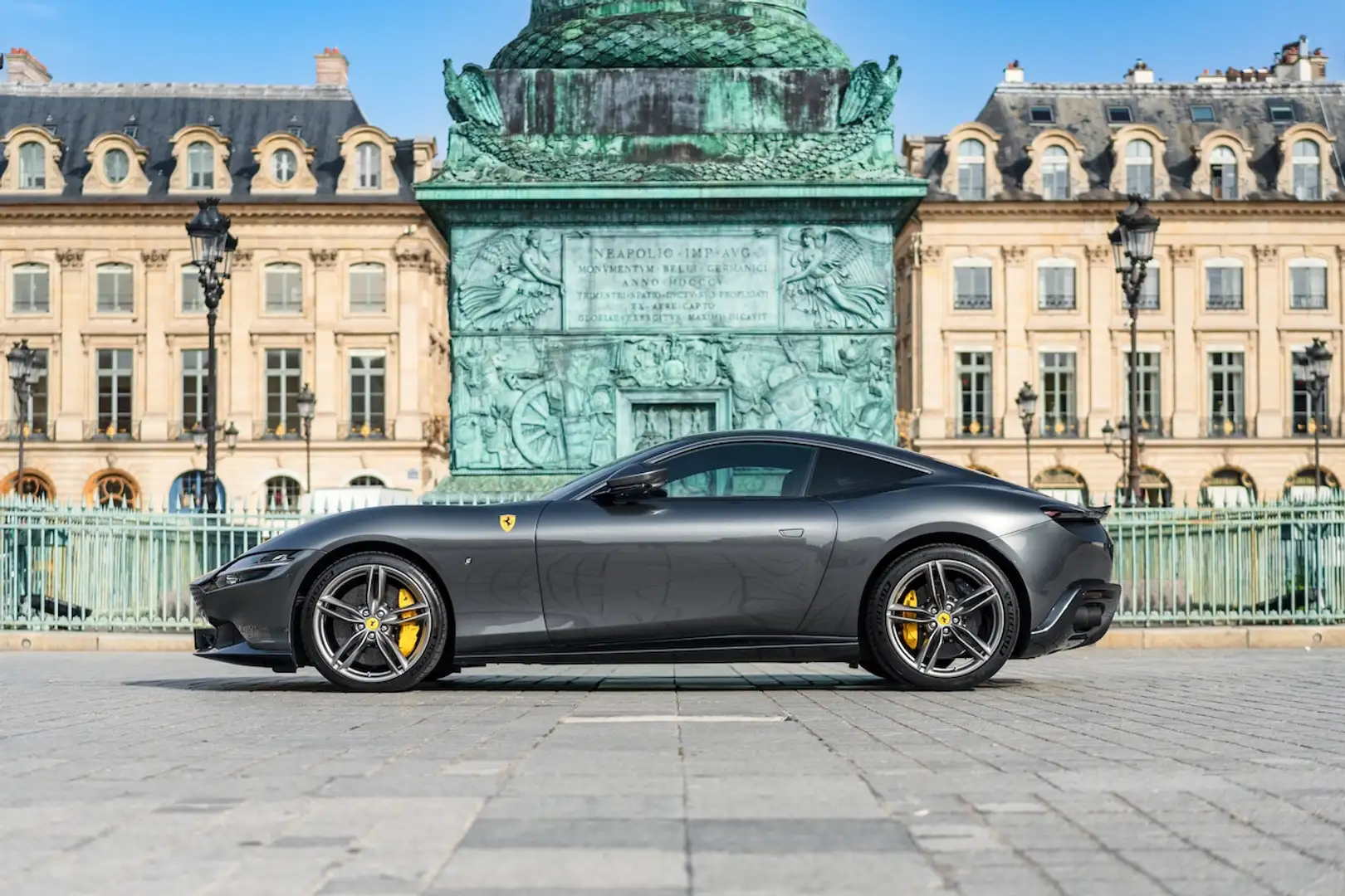 Ferrari Roma Grigio - 1