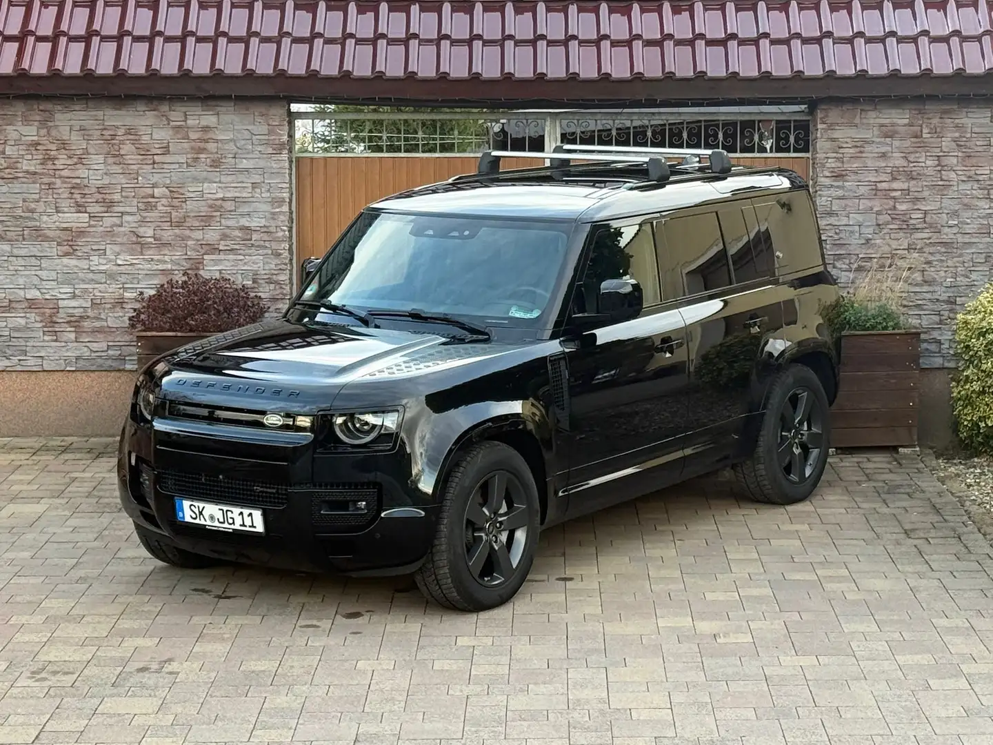 Land Rover Defender 110 X-Dynamic SE*MwSt*Standheiz*Panorama* Schwarz - 1