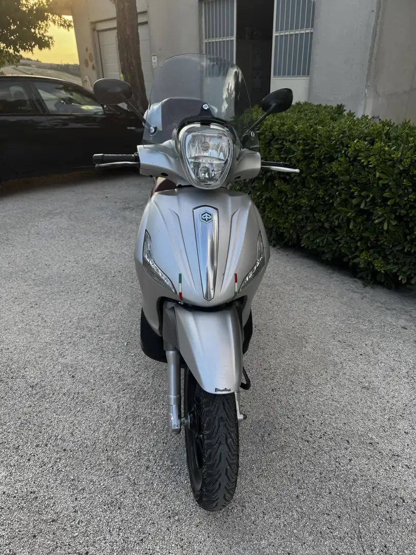 Piaggio Beverly 350 sport Touring - 1