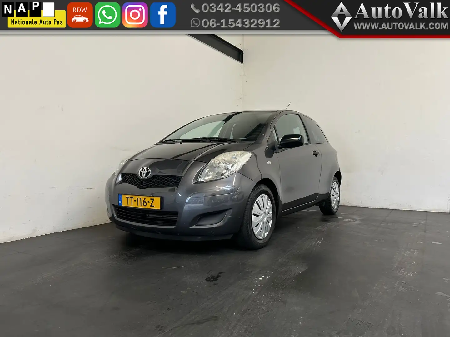 Toyota Yaris 1.3 VVTi Comfort. Elek Pakket! Gris - 1