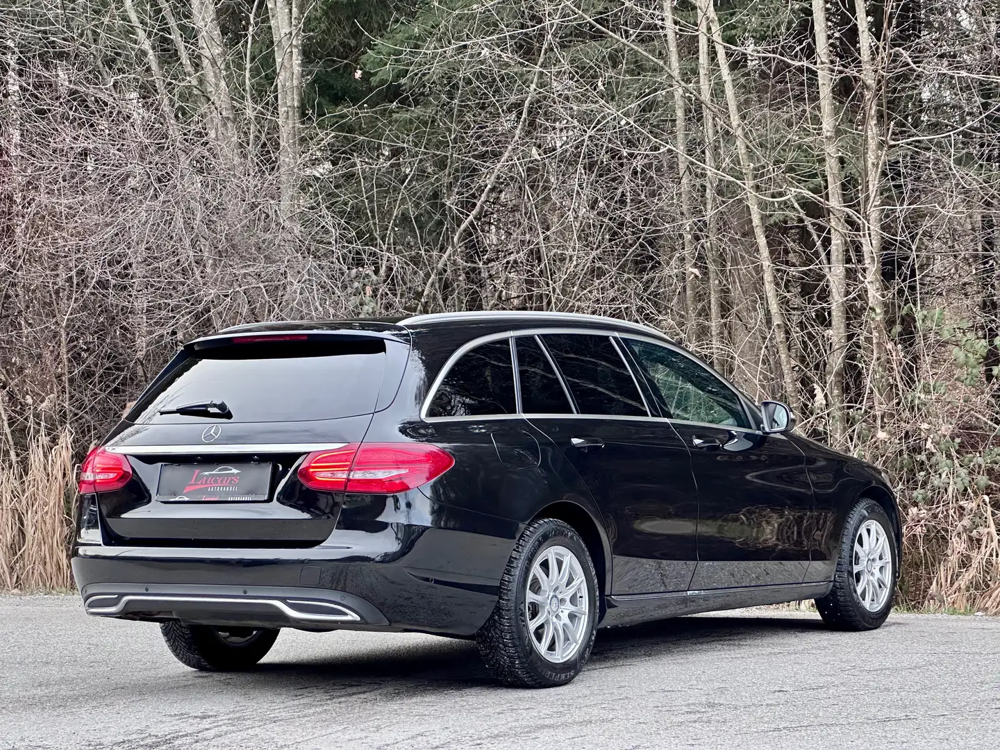 Mercedes-Benz C 180 d AvantgardeT Aut. LED*NAVI*LEDER*SITZH.*TEMPOMAT* Schwarz - 2