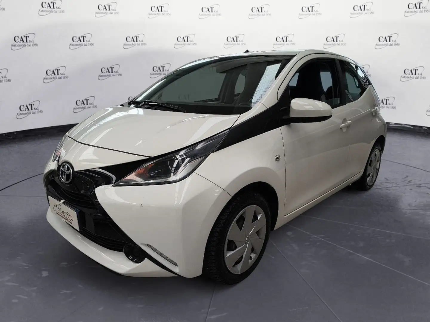 Toyota Aygo Aygo 1.0 VVT-i 69 CV 5 porte Bianco - 1