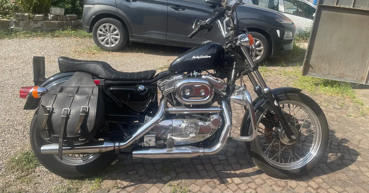 Harley-Davidson Sportster 883