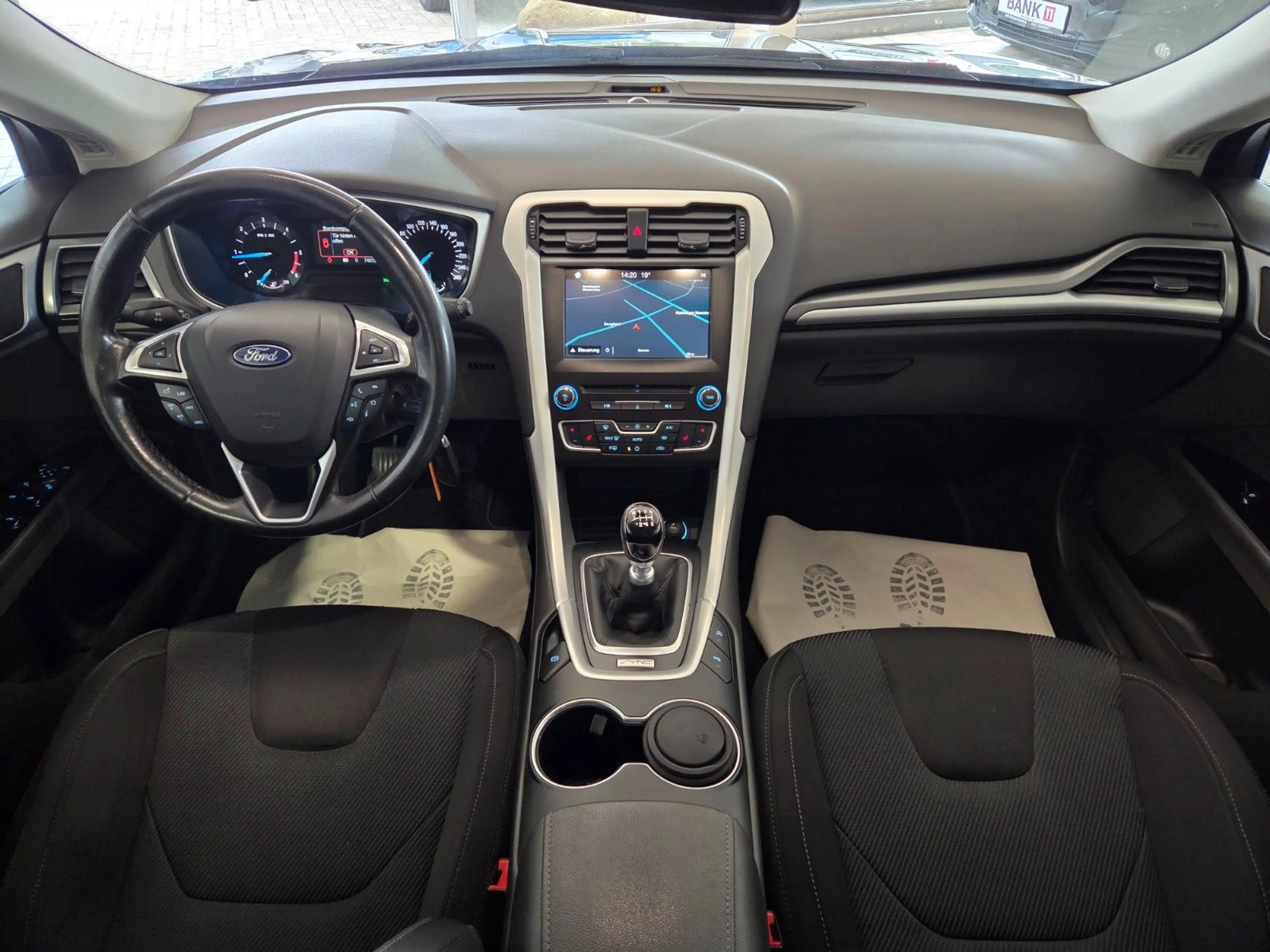Ford Mondeo Turnier Business Edition — photo 15