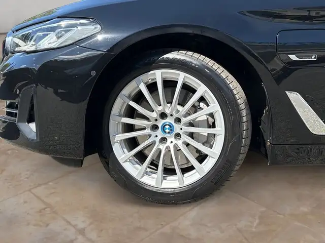 BMW 5 Series view 2