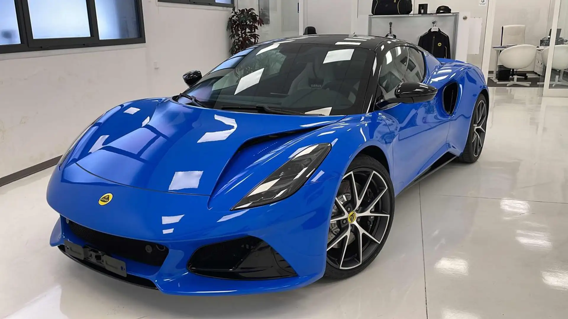 Lotus Emira V6 First Edition Manuale + LSD Blu/Azzurro - 1