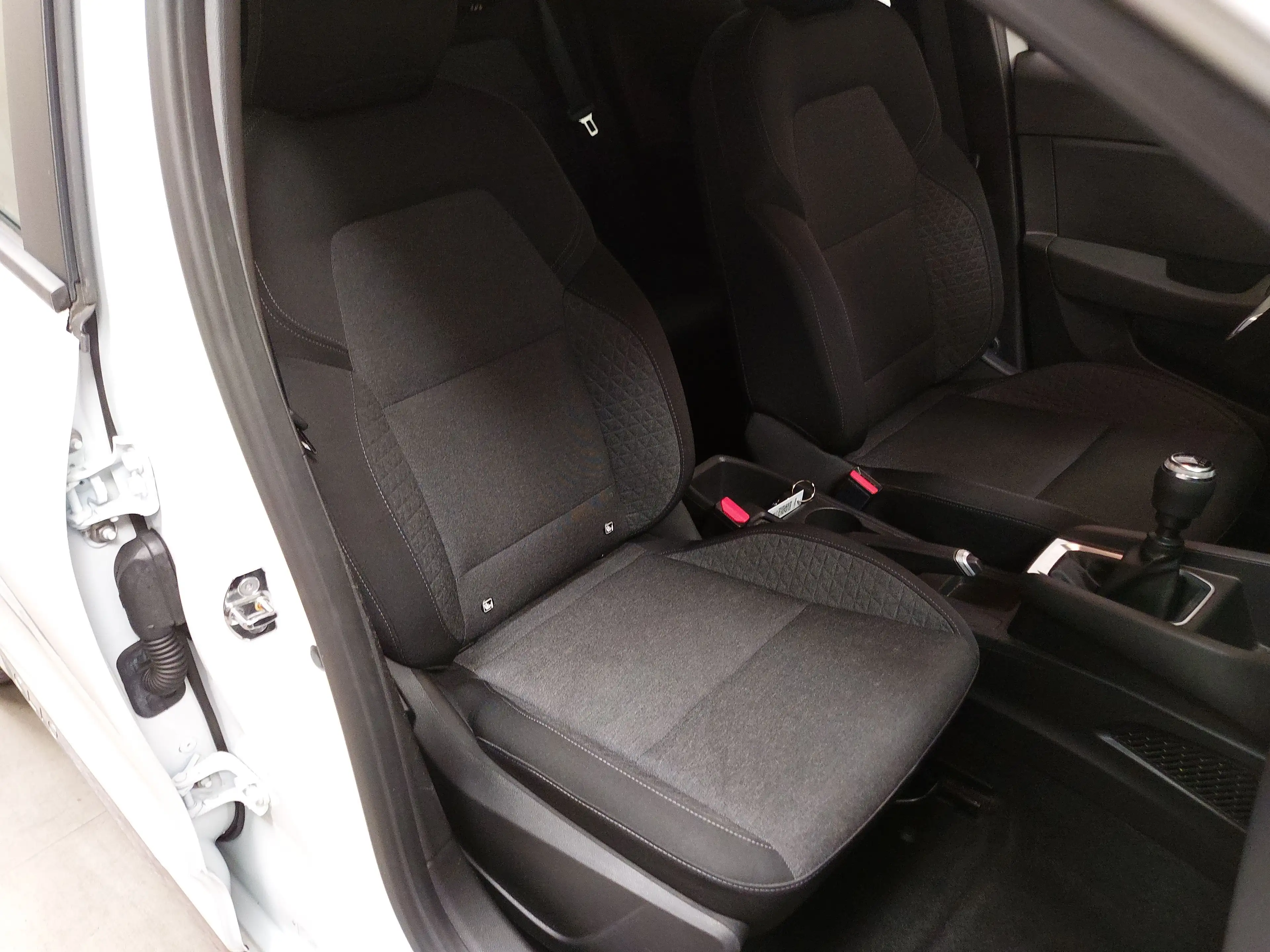 Renault Clio 0.9 TCe Navi LED Shz Klima KLIMAAUT TEMPO — photo 10