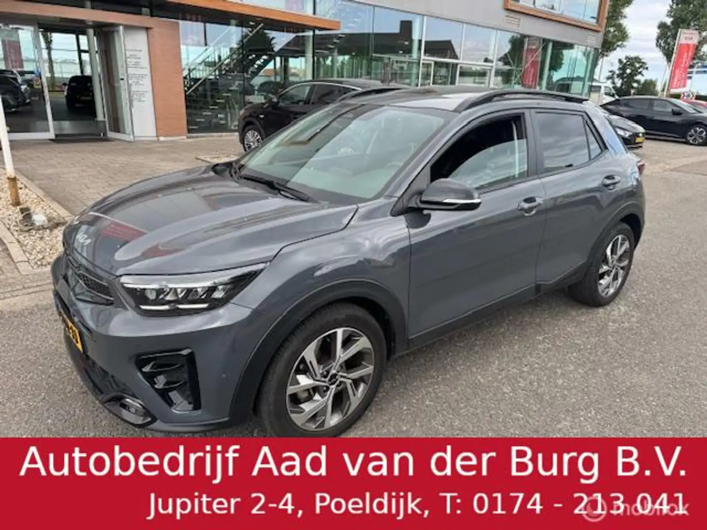 Kia Stonic 1.0T 120pk MHEV GT-Line Dark Edition Automaat , Do Grijs - 1