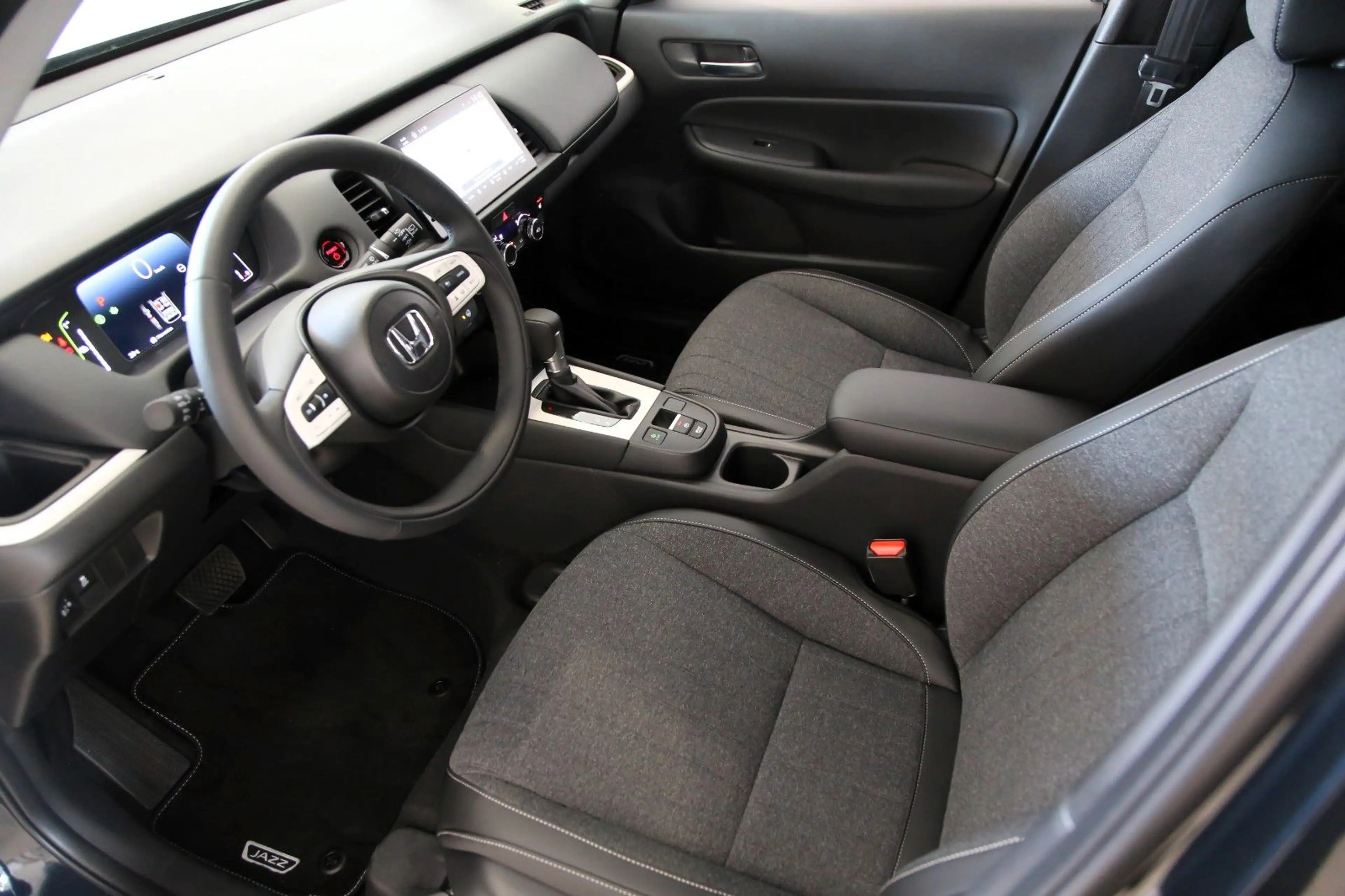 Honda Jazz 1.5 i-MMD Hybrid Advance RFK Navi SHZ LHZ — photo 4