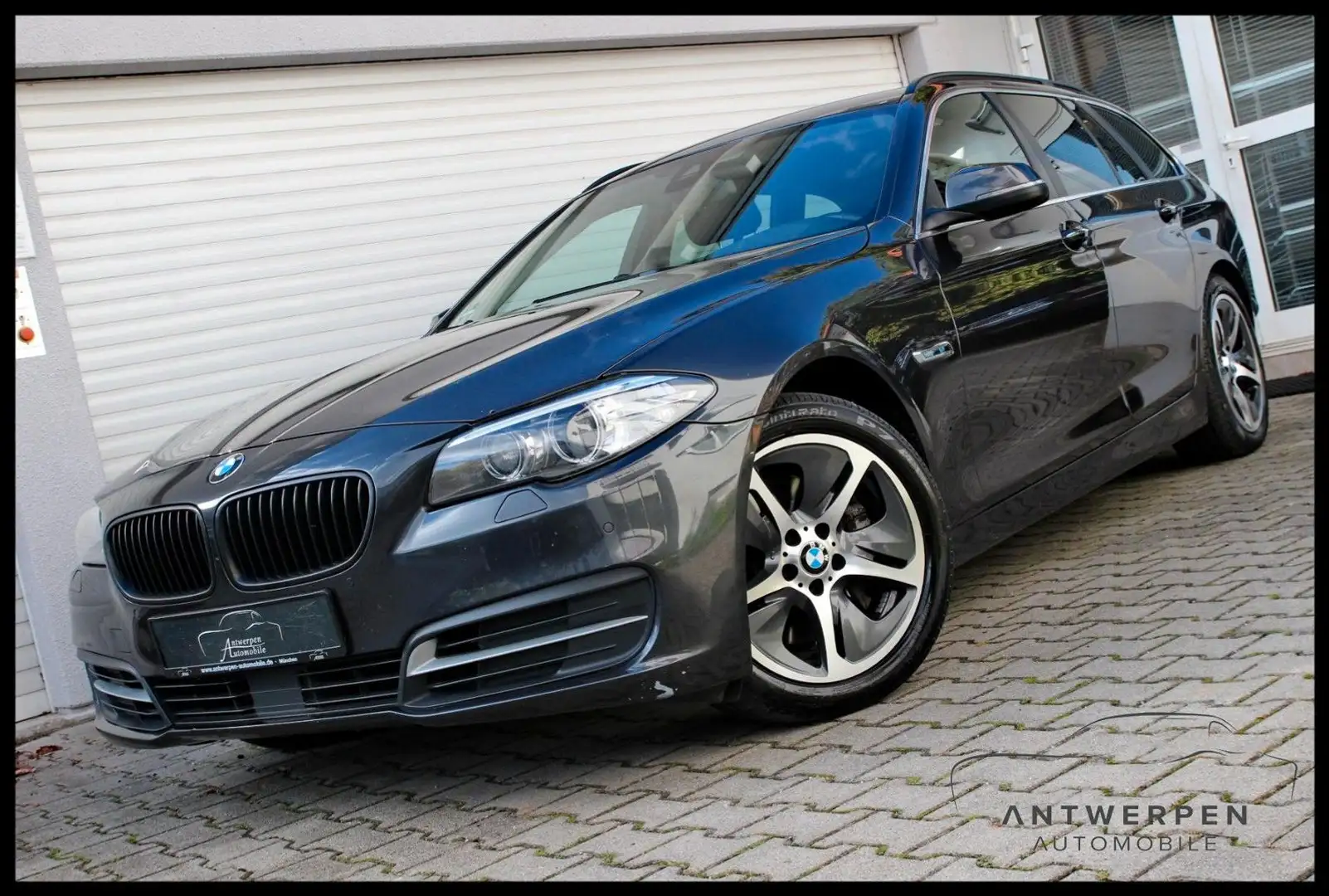 BMW 530 d*Touring*xDrive*AHK*Navi*HeadUp*AAC*Xenon* Grau - 1