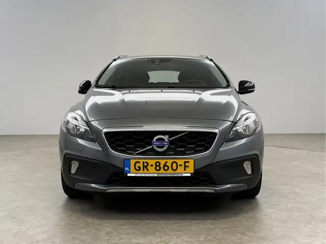 Volvo V40 view 8