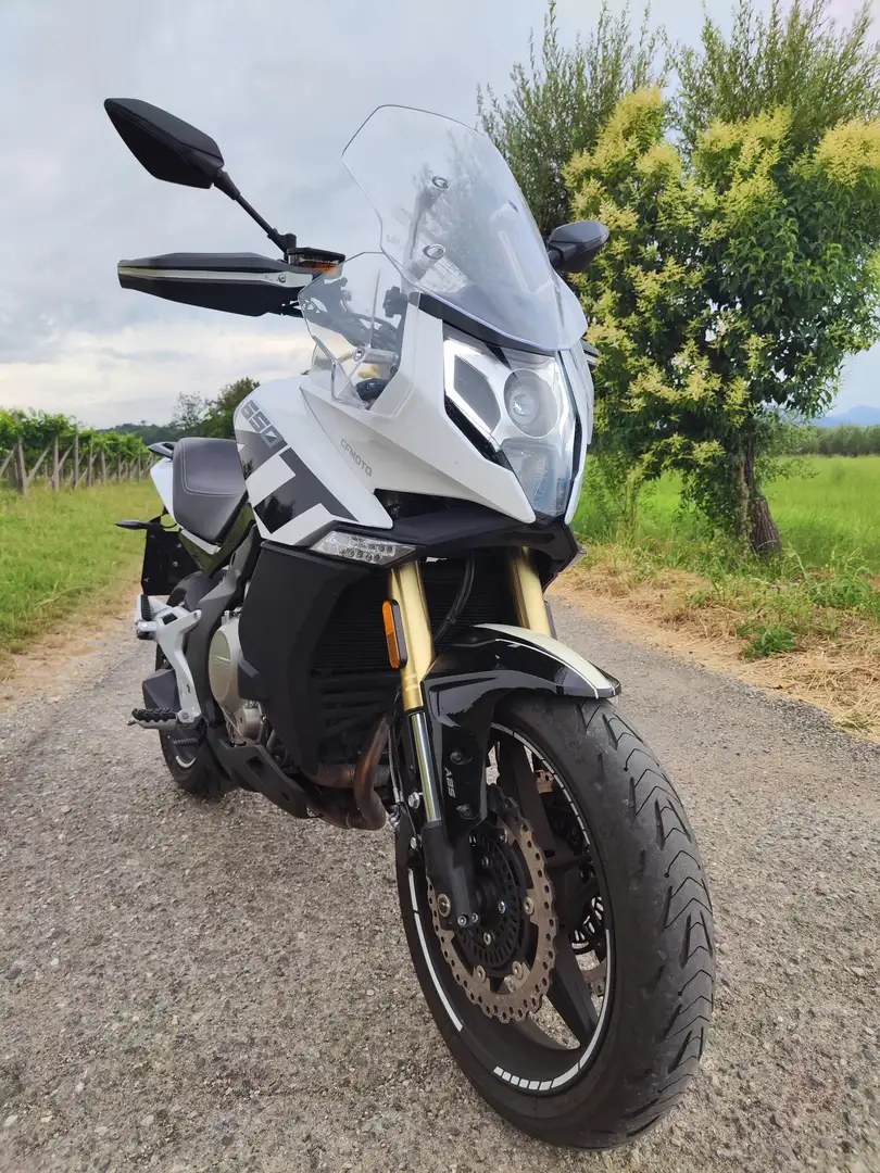 CFMOTO 650 MT Wit - 1