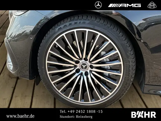 Mercedes-Benz E-Class view 6