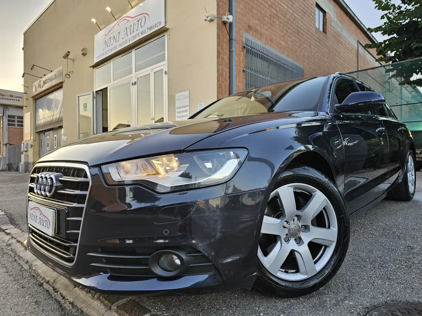 Audi A6 Avant 2.0 TDI 177cv Multitronic Advanced Blu/Azzurro - 1
