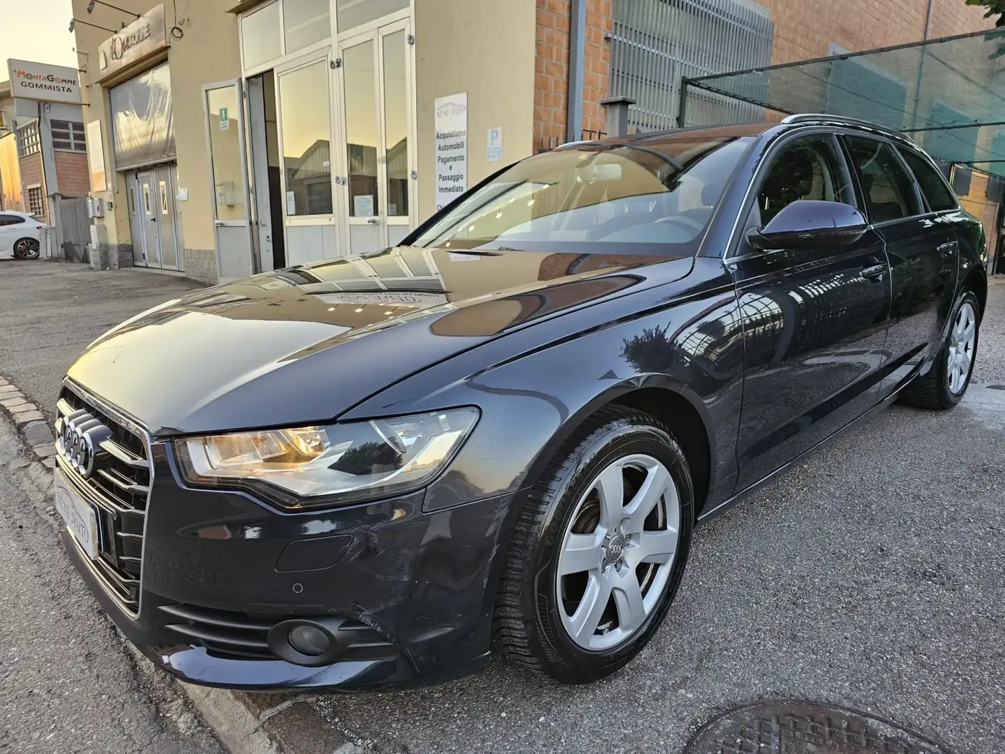 Audi A6 Avant 2.0 TDI 177cv Multitronic Advanced Blu/Azzurro - 2