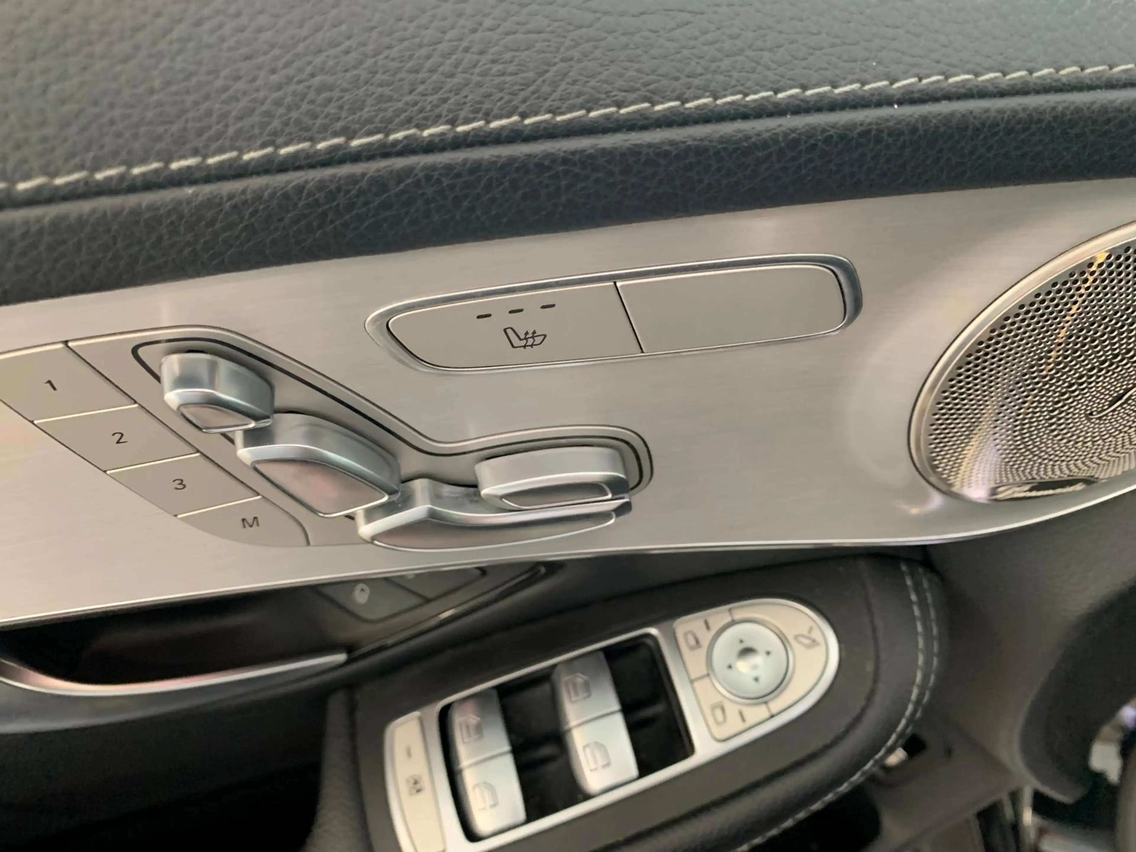 Mercedes-Benz GLC 400 2x AMG Line 4M HeadUp VirCockp Pano 360K — photo 14