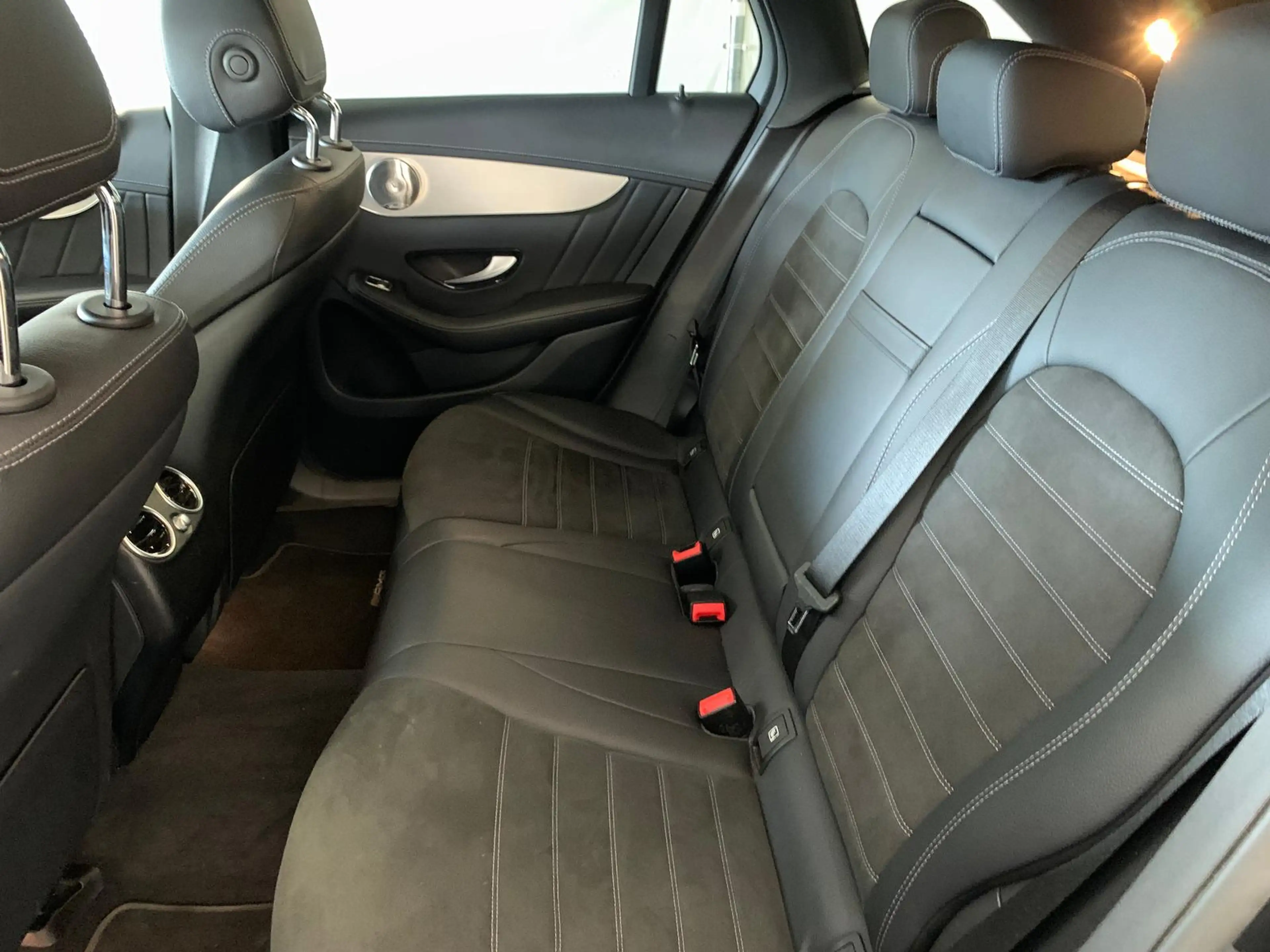 Mercedes-Benz GLC 400 2x AMG Line 4M HeadUp VirCockp Pano 360K — photo 12