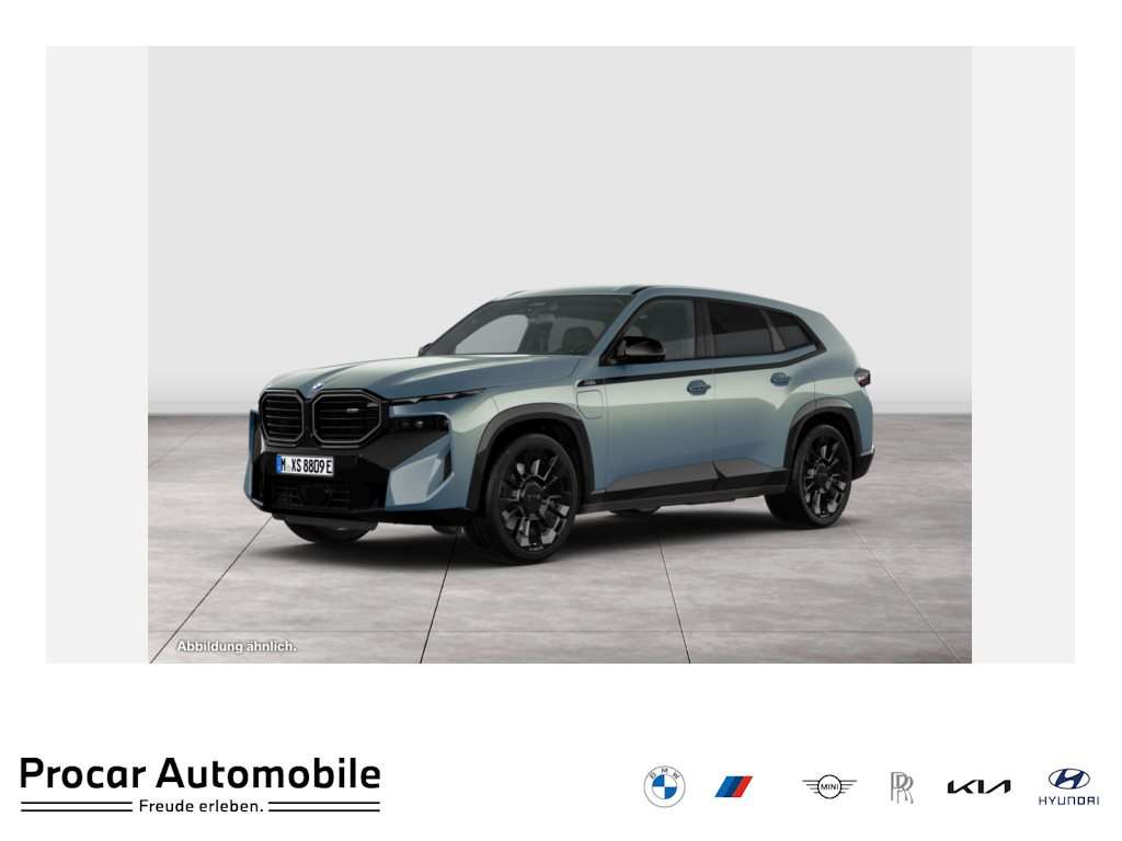2025 BMW XM