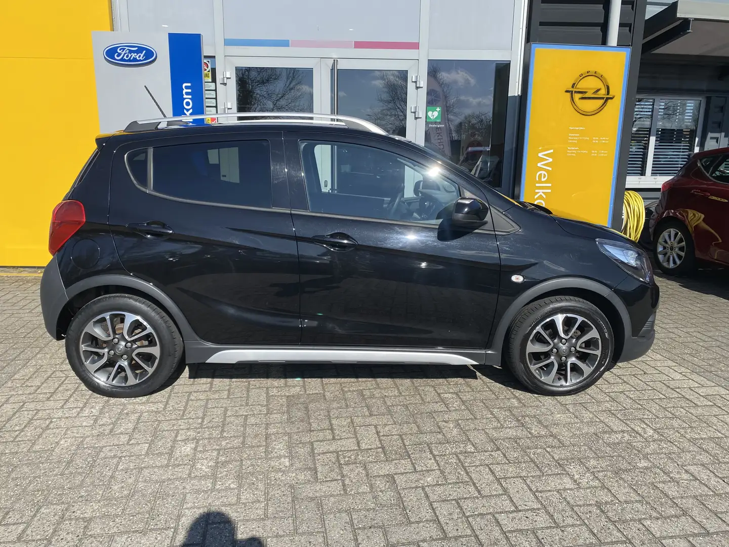 Opel Karl 1.0 75PK Rocks Online Edition | NAVIGATIE| AIRCO| Zwart - 2