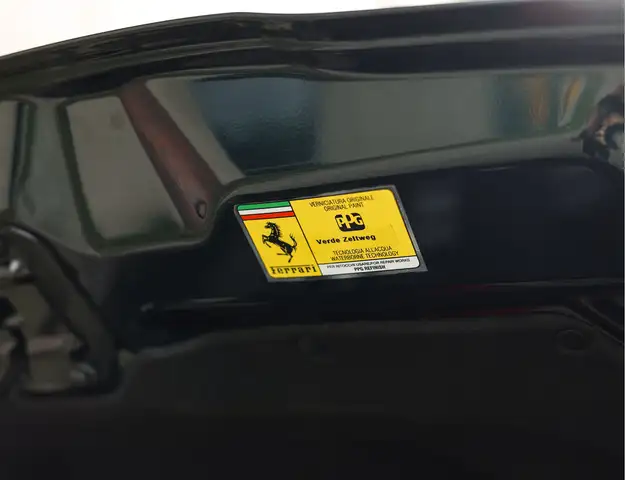 Ferrari 812 view 23