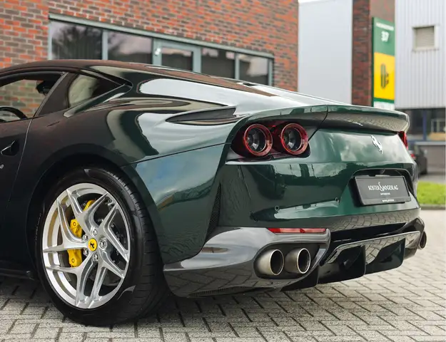 Ferrari 812 view 10