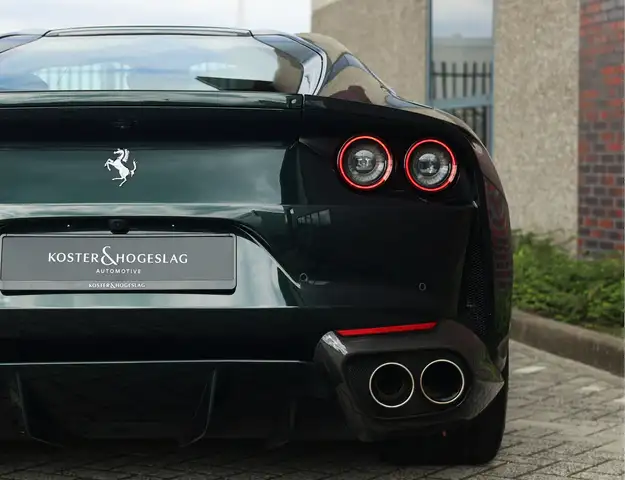 Ferrari 812 view 13