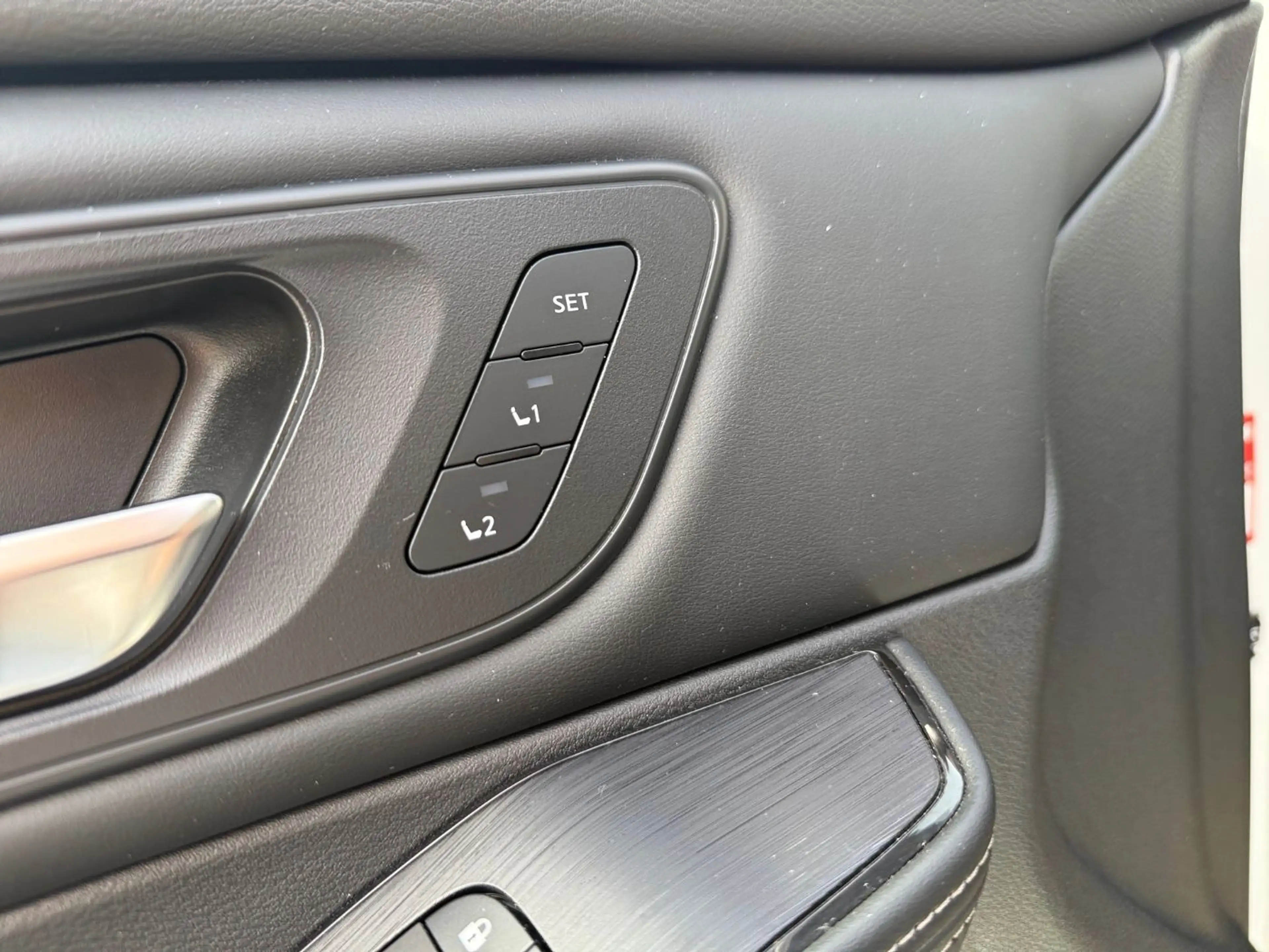 Nissan X-Trail 1.5 VC-T MHEV N-Connecta Pano — photo 13