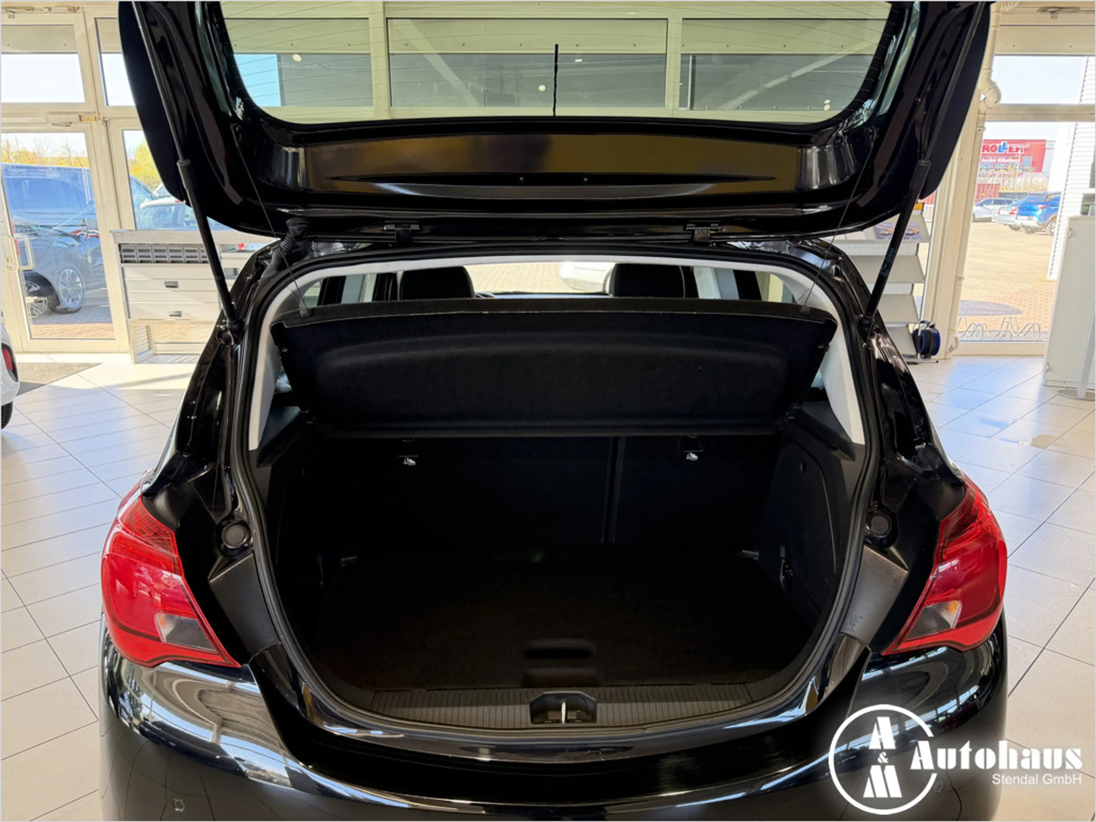 Opel Corsa E 1.4 Color Edition KLIMA PDC SHZ — photo 8