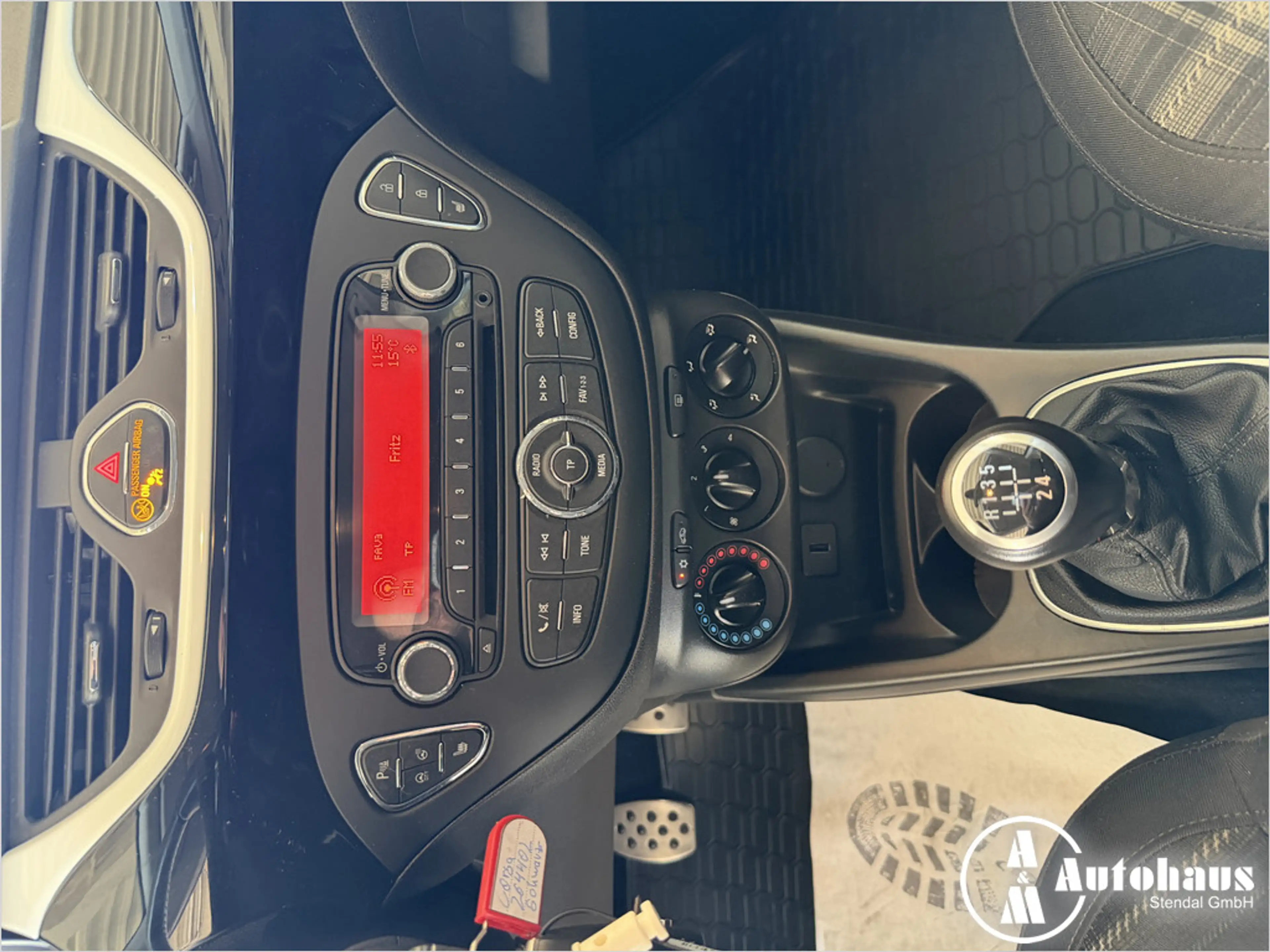 Opel Corsa E 1.4 Color Edition KLIMA PDC SHZ — photo 16