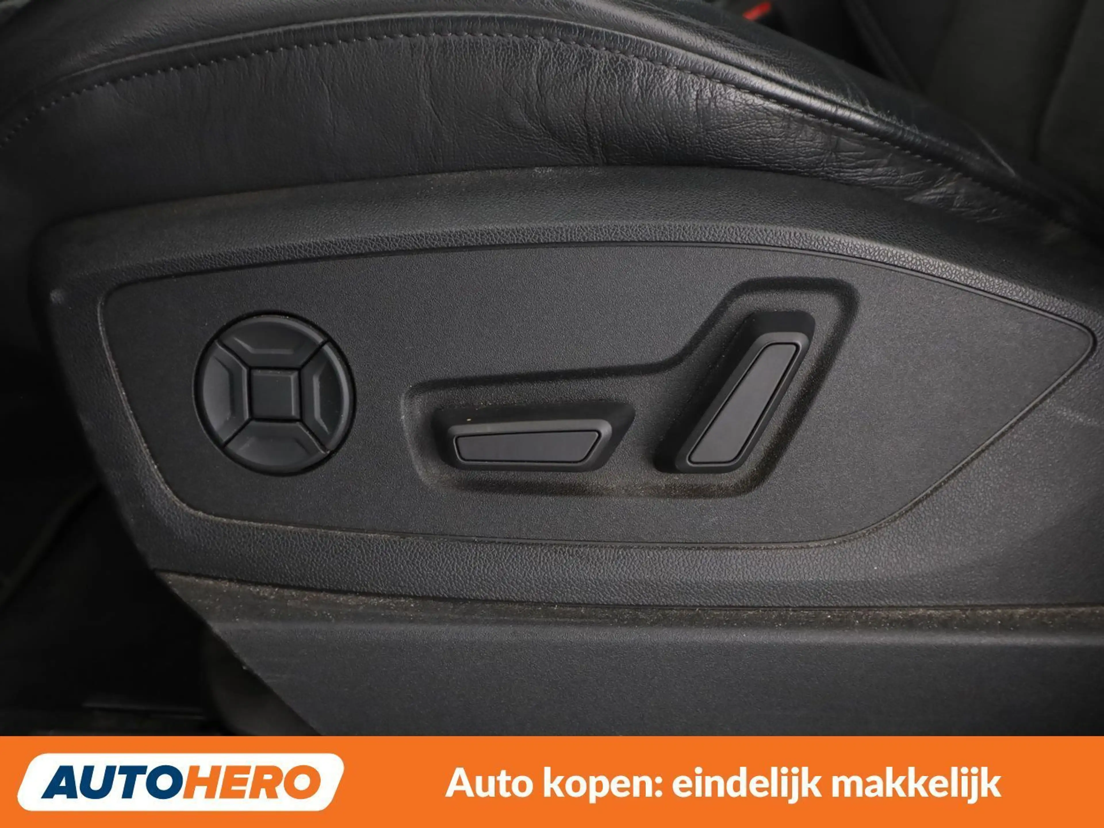 Audi e-tron 50 quattro S line — photo 33