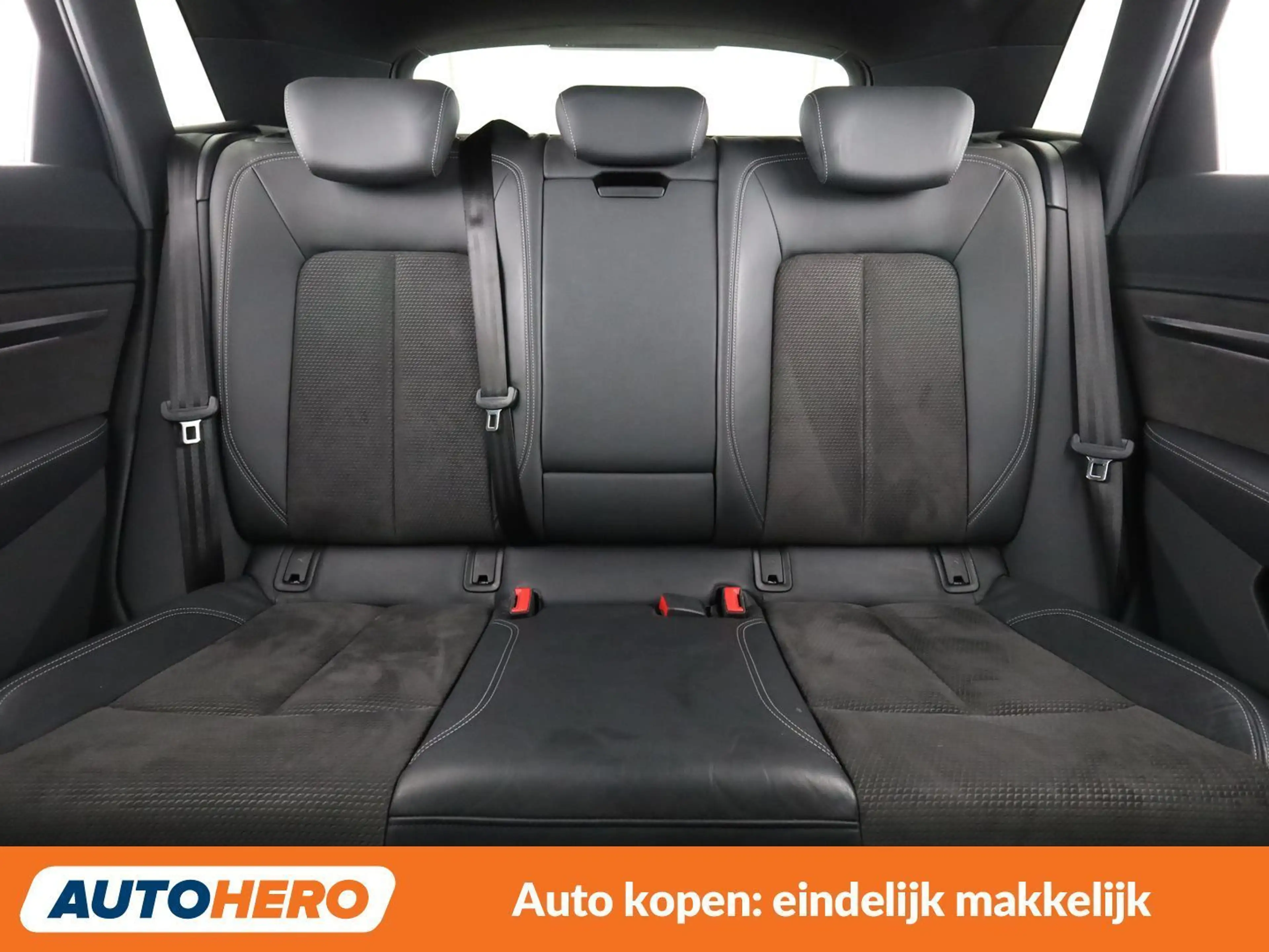 Audi e-tron 50 quattro S line — photo 16