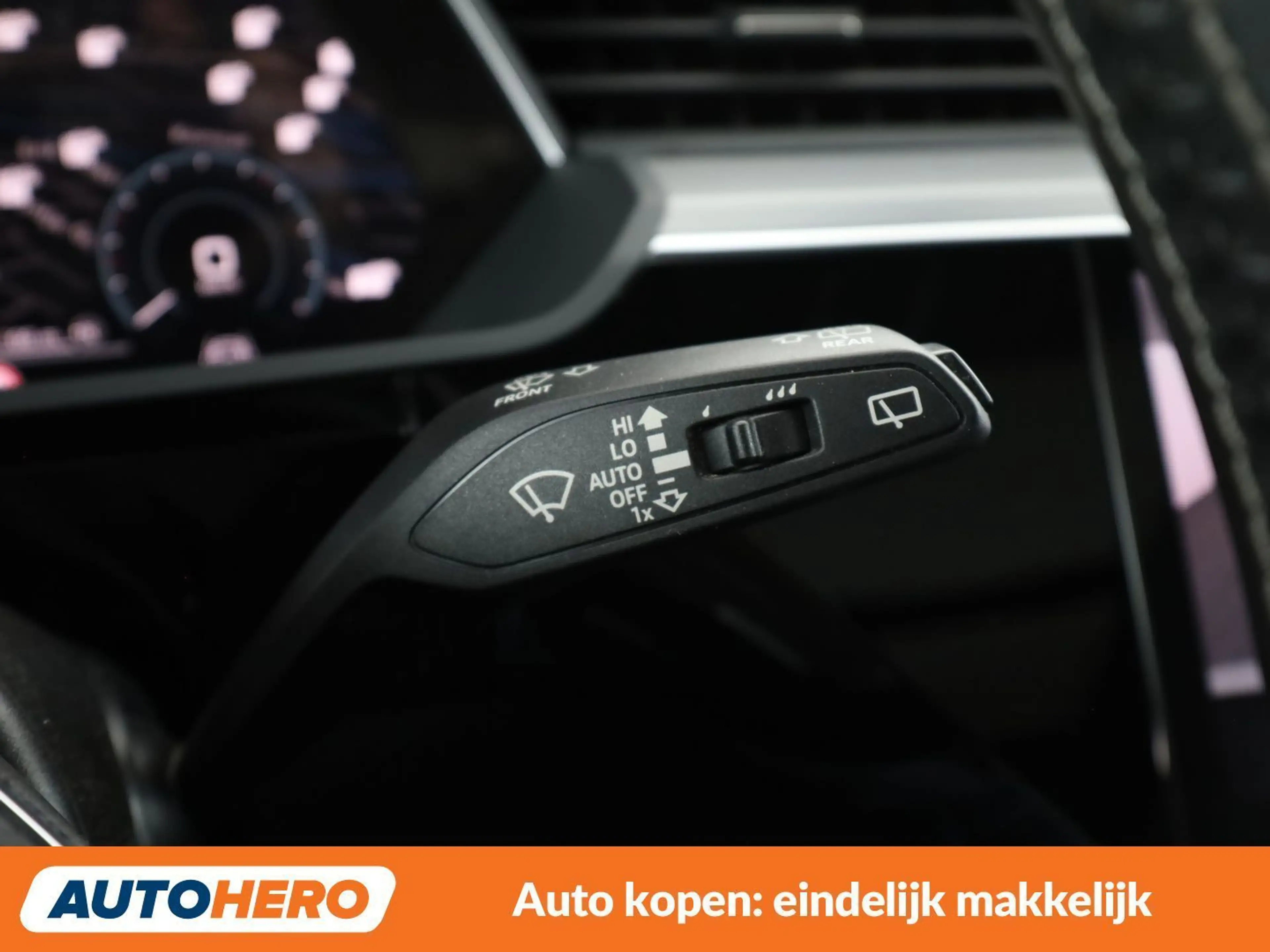 Audi e-tron 50 quattro S line — photo 31