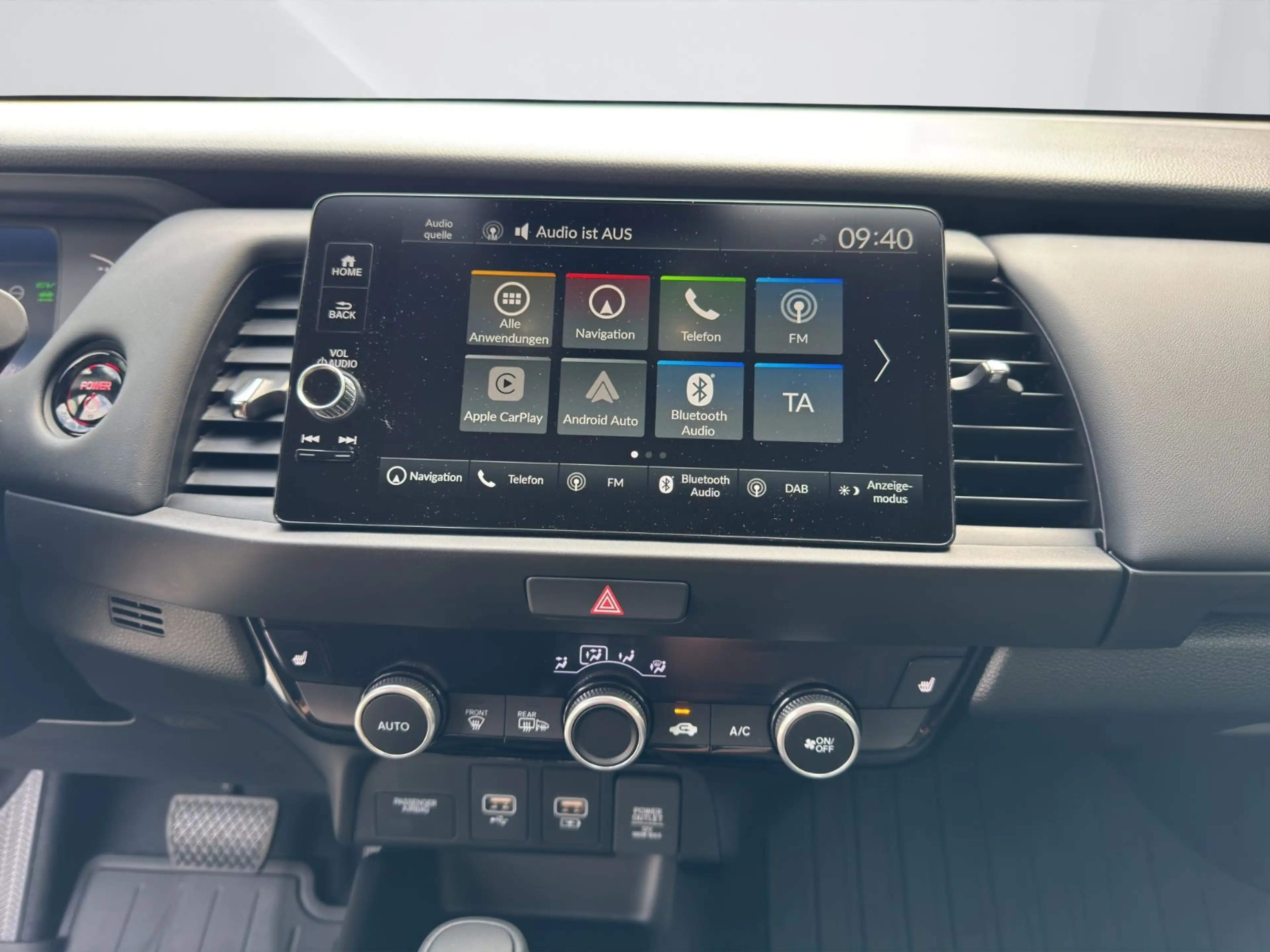 Honda Jazz 1.5 AT Advance CarPlay AUT Distr Navi RKam — photo 13
