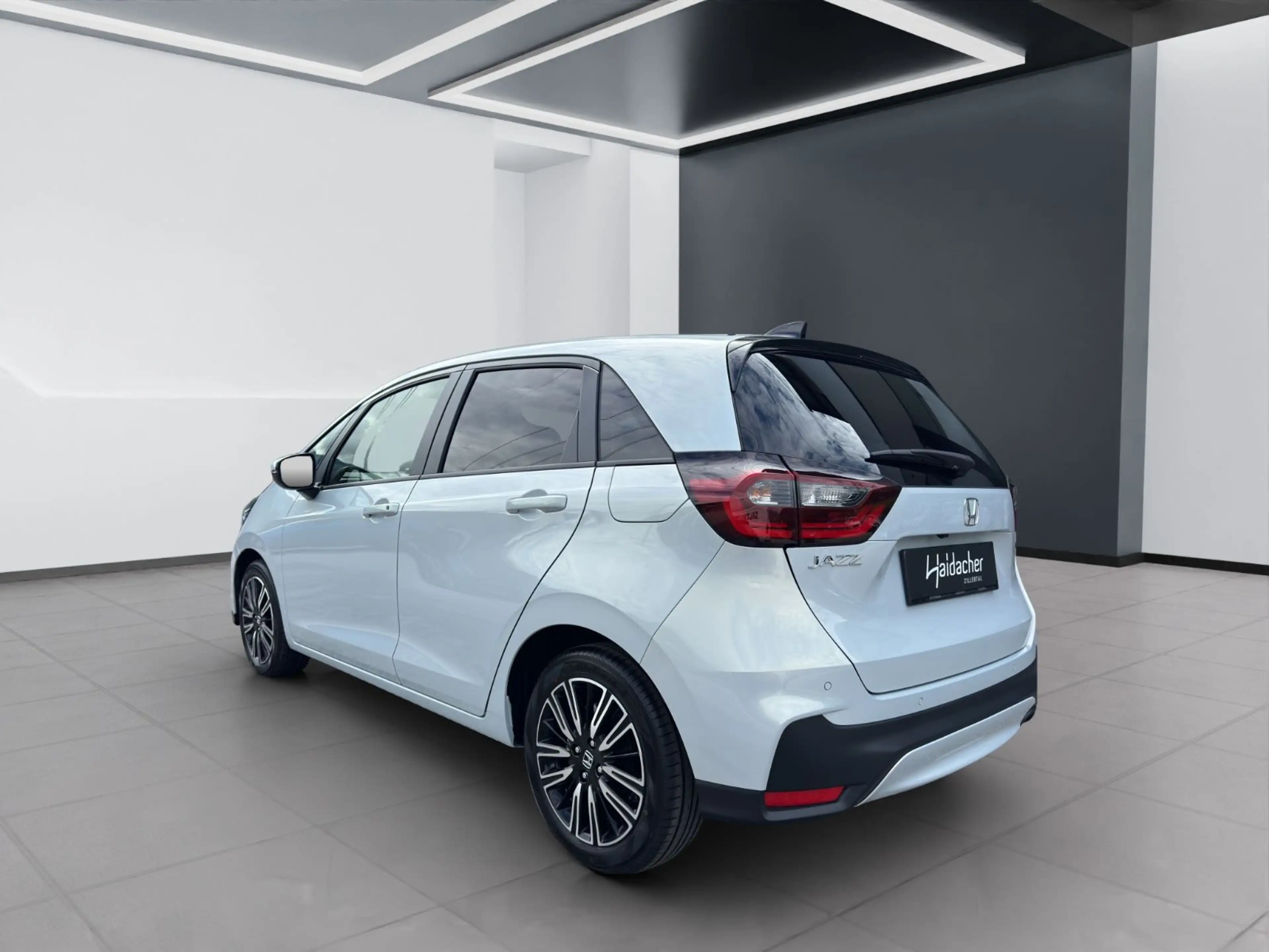Honda Jazz 1.5 AT Advance CarPlay AUT Distr Navi RKam — photo 5