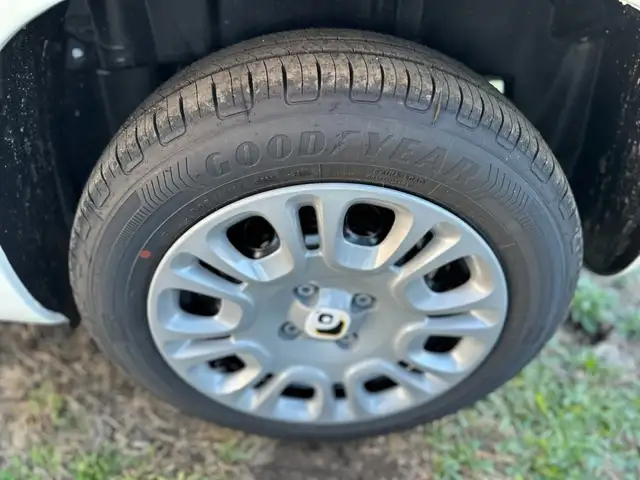 Fiat Panda view 10