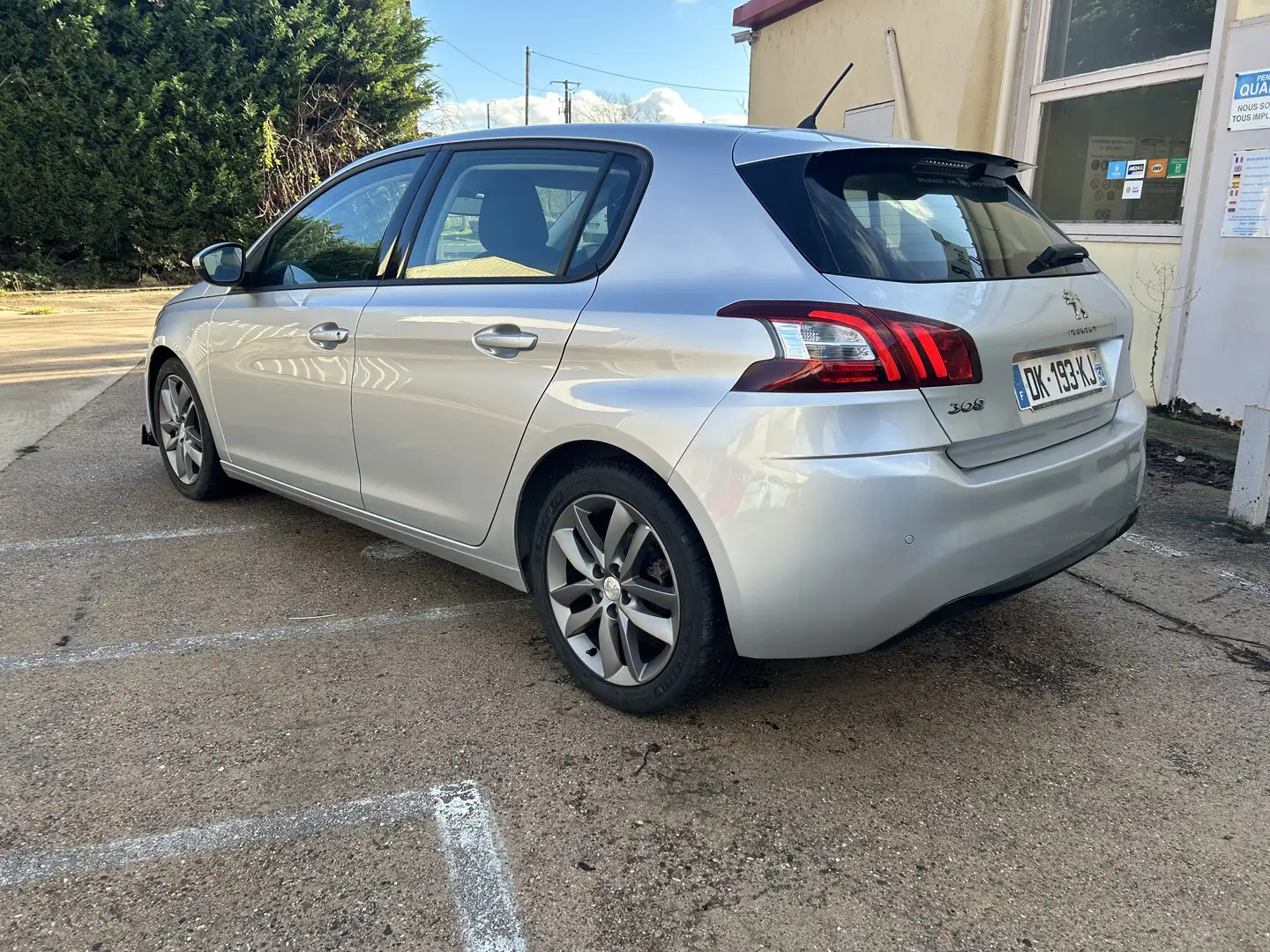 Peugeot 308 1.2 PureTech 110ch S&S BVM5 Série Spéciale Style - 2