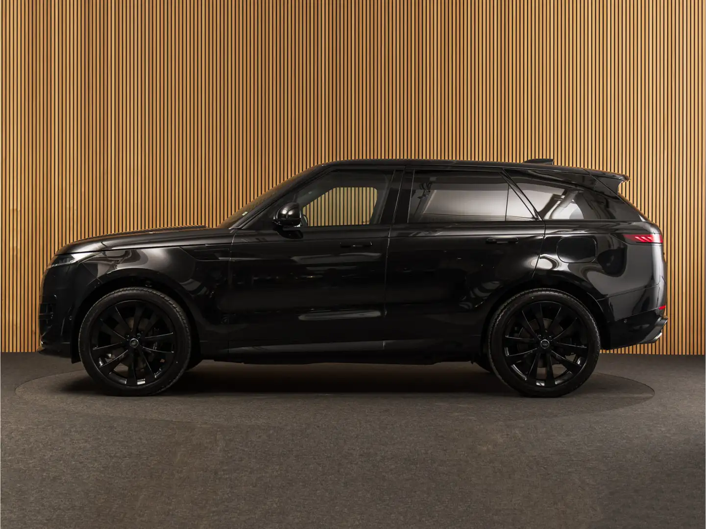 Land Rover Range Rover Sport 3.0 P460e Dynamic HSE PHEV 2025-MASSAGE-PANO-23" Schwarz - 2