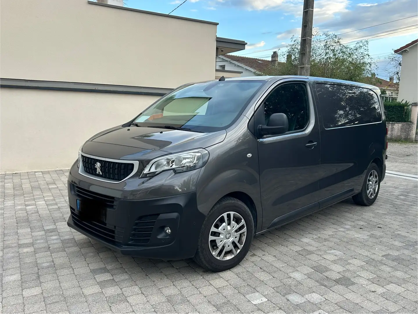 Peugeot Expert Expert Standard BlueHDi 120ch S - 1