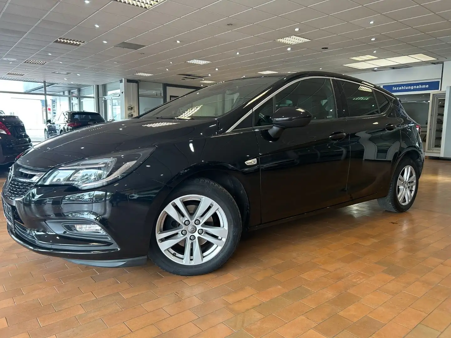 Opel Astra K Lim. 5-trg. Dynamic Noir - 1